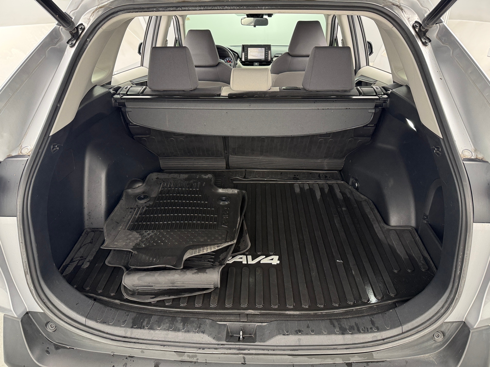 Thumbnail: 2021 Toyota RAV4 - 7