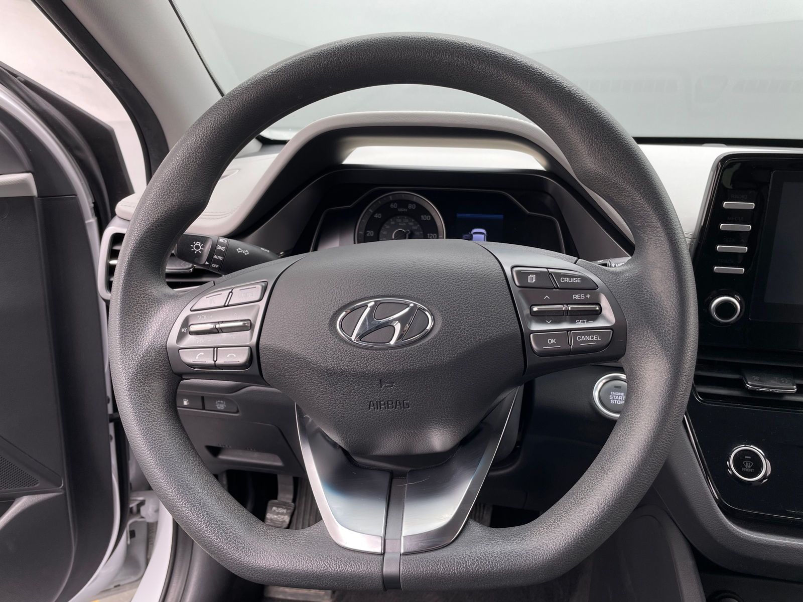 Thumbnail: 2020 Hyundai Ioniq - 5