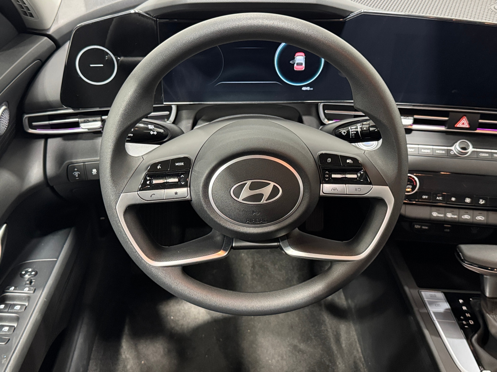 Thumbnail: 2024 Hyundai Elantra - 5