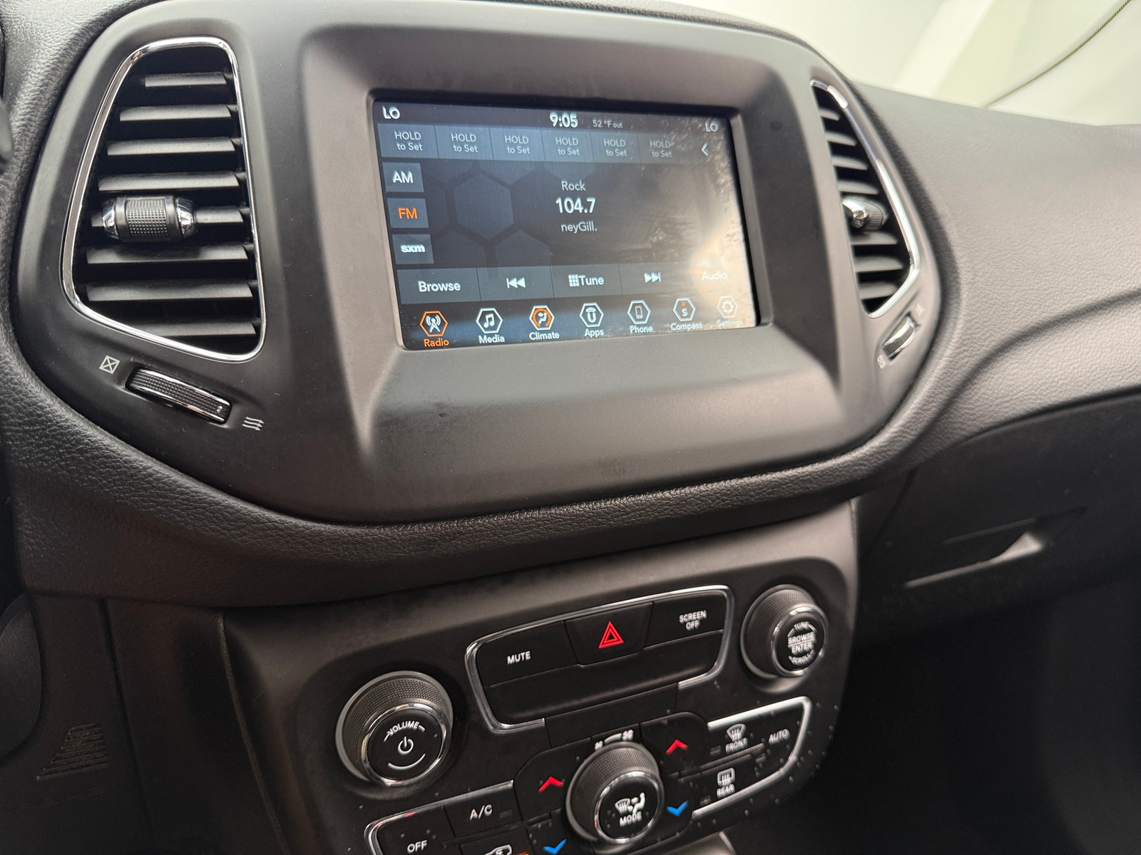 Thumbnail: 2020 Jeep Compass - 4