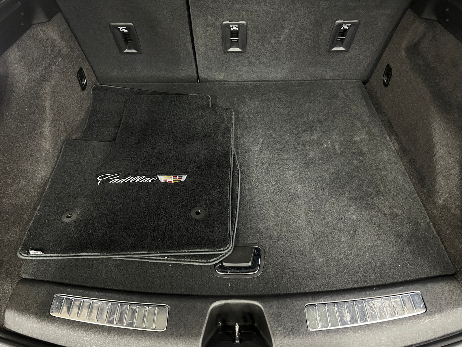 Thumbnail: 2024 Cadillac XT4 - 6