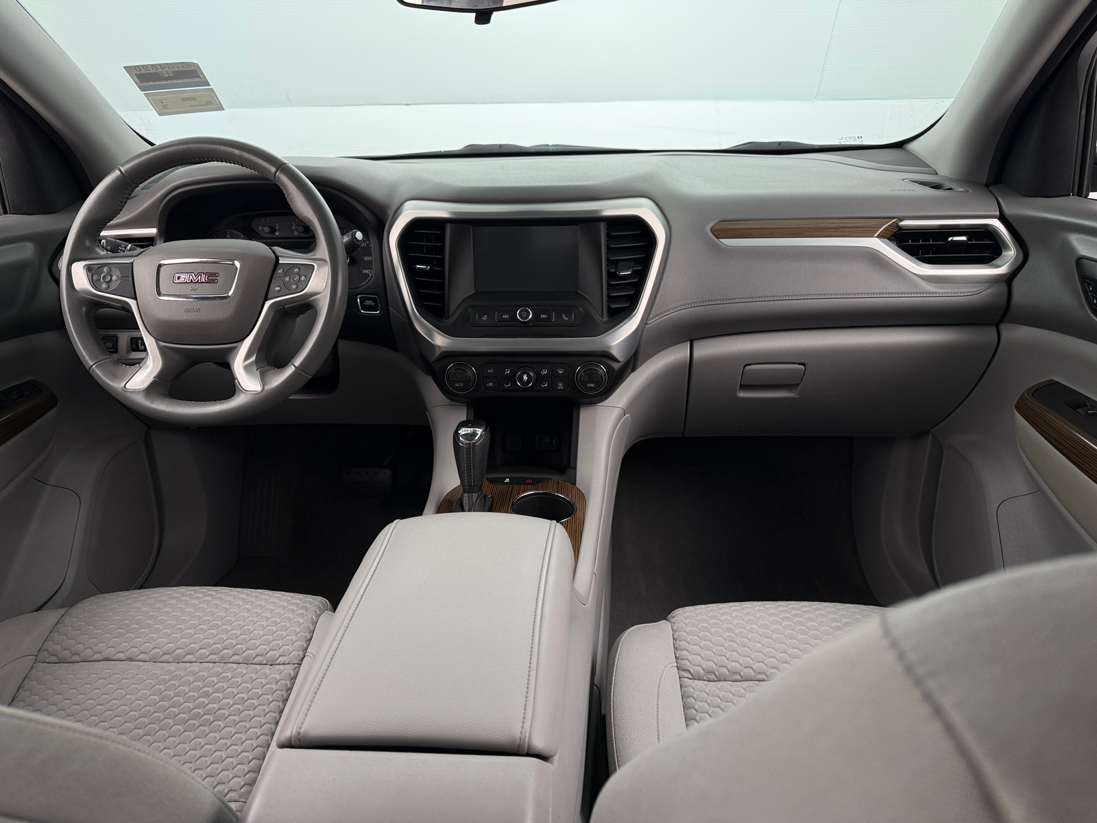 Thumbnail: 2018 GMC Acadia - 3