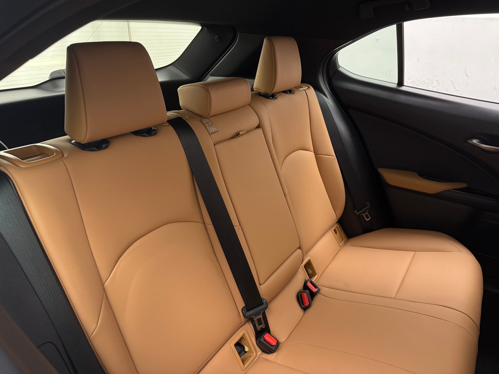 Thumbnail: 2023 Lexus UX - 5