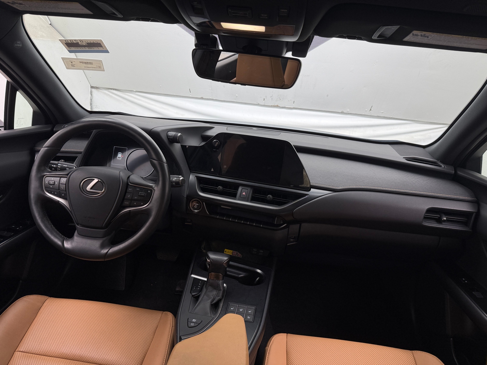 Thumbnail: 2023 Lexus UX - 2