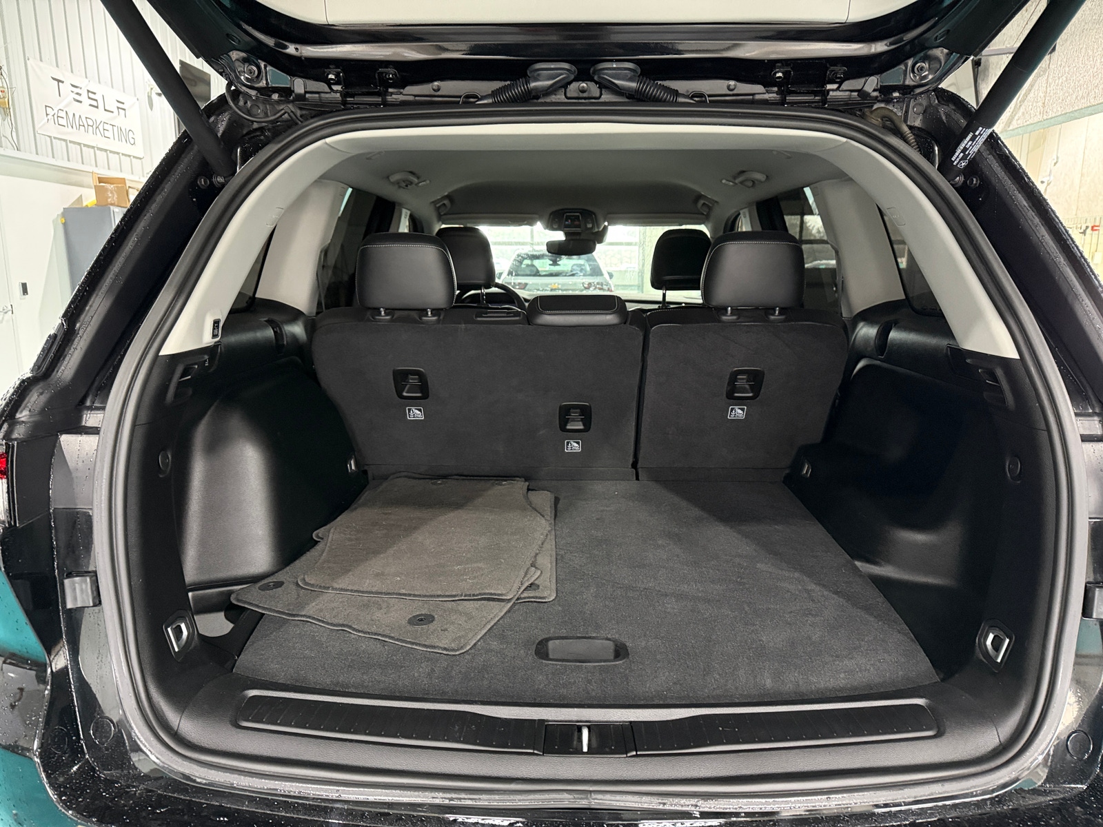 Thumbnail: 2023 Jeep Grand Cherokee - 6