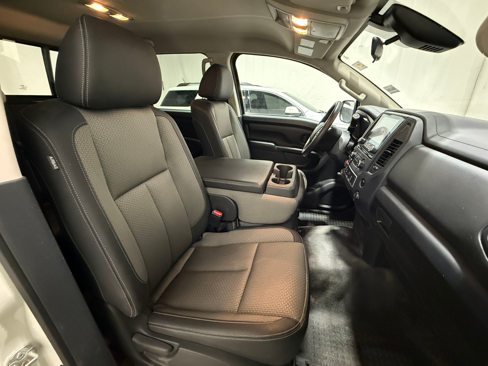 Thumbnail: 2021 Nissan Titan - 2