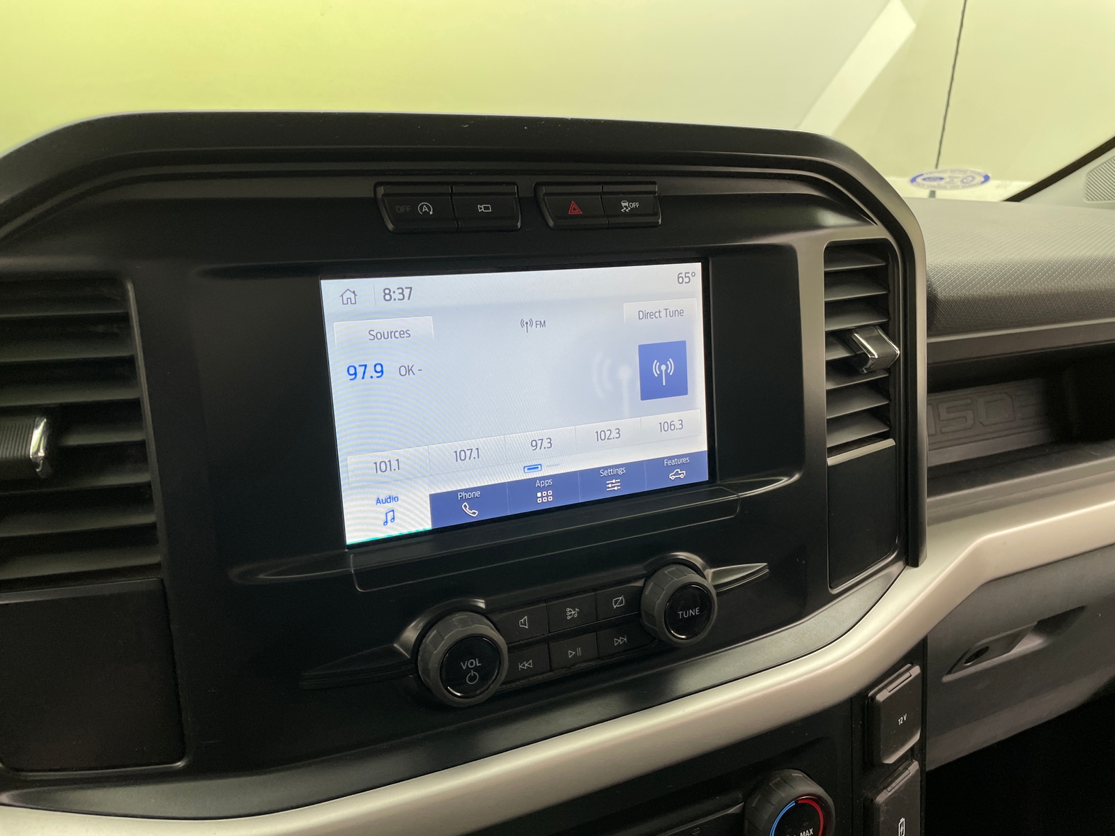 Thumbnail: 2022 Ford Econoline - 4