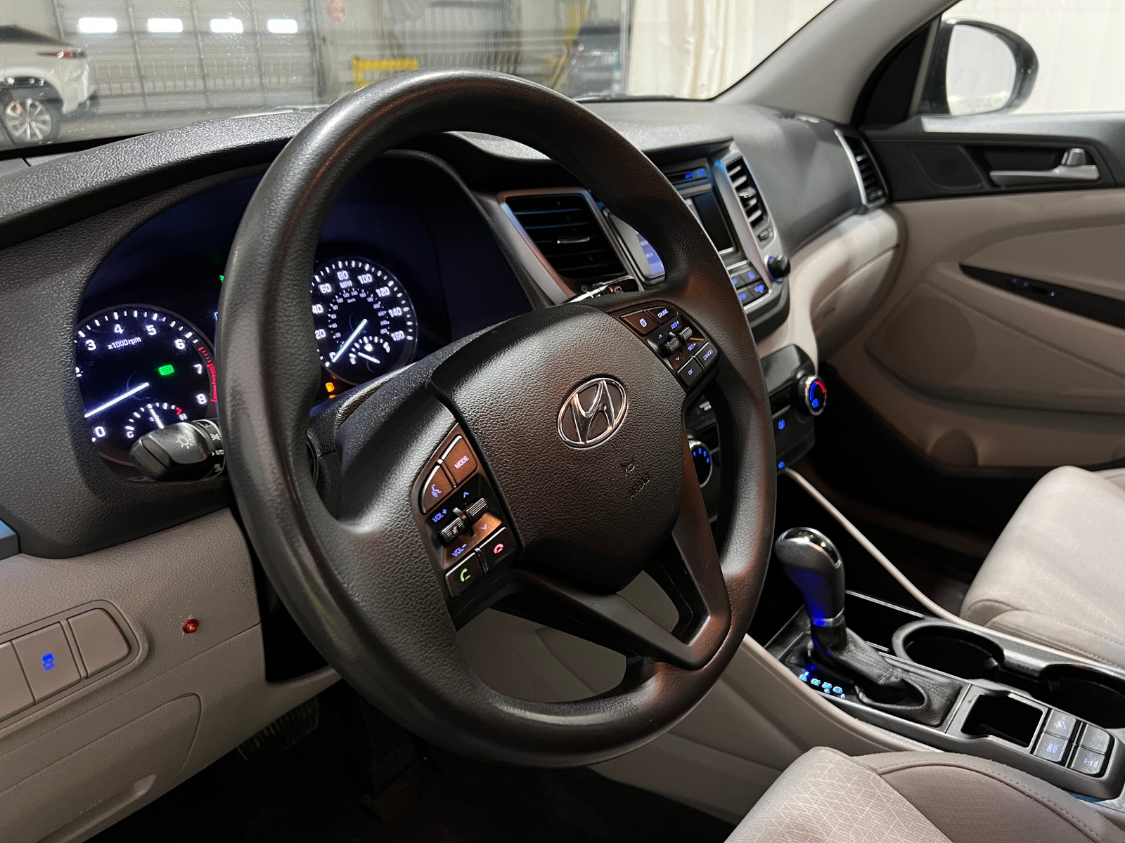 Thumbnail: 2016 Hyundai Tucson - 5