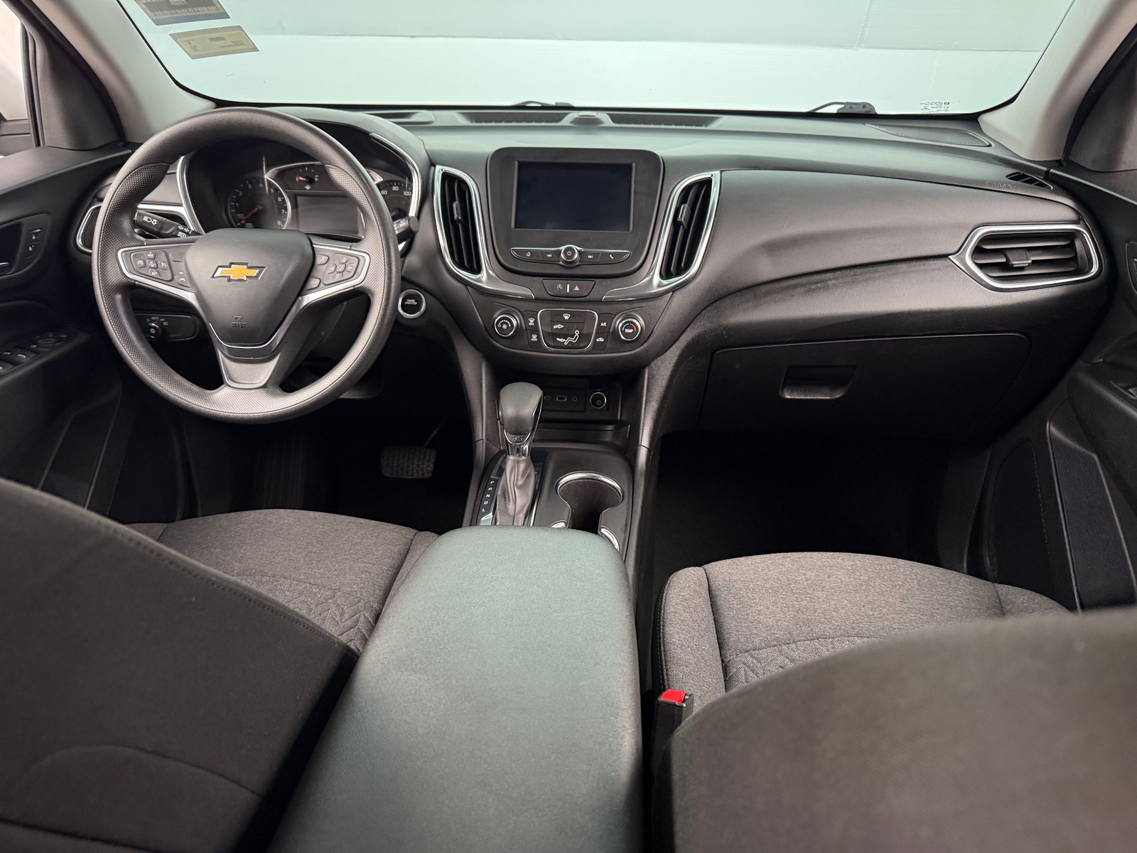 Thumbnail: 2022 Chevrolet Equinox - 3