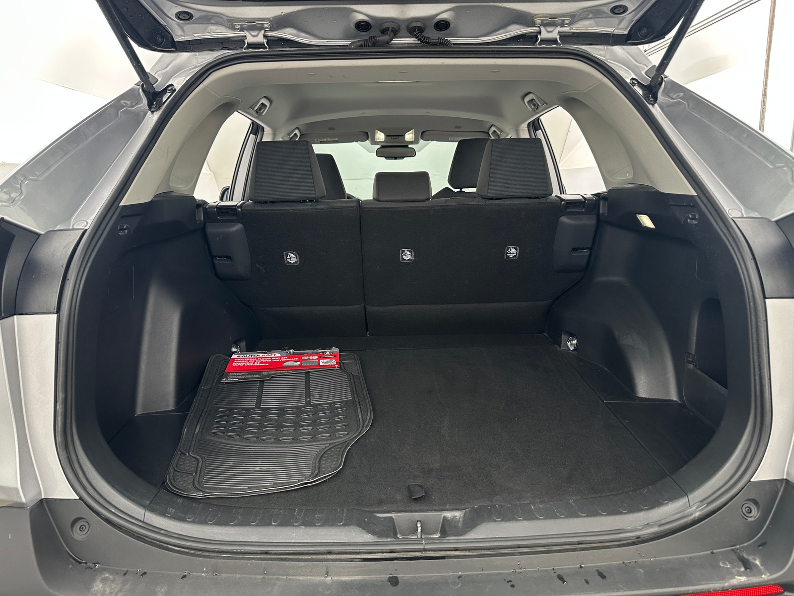 Thumbnail: 2025 Toyota RAV4 - 7