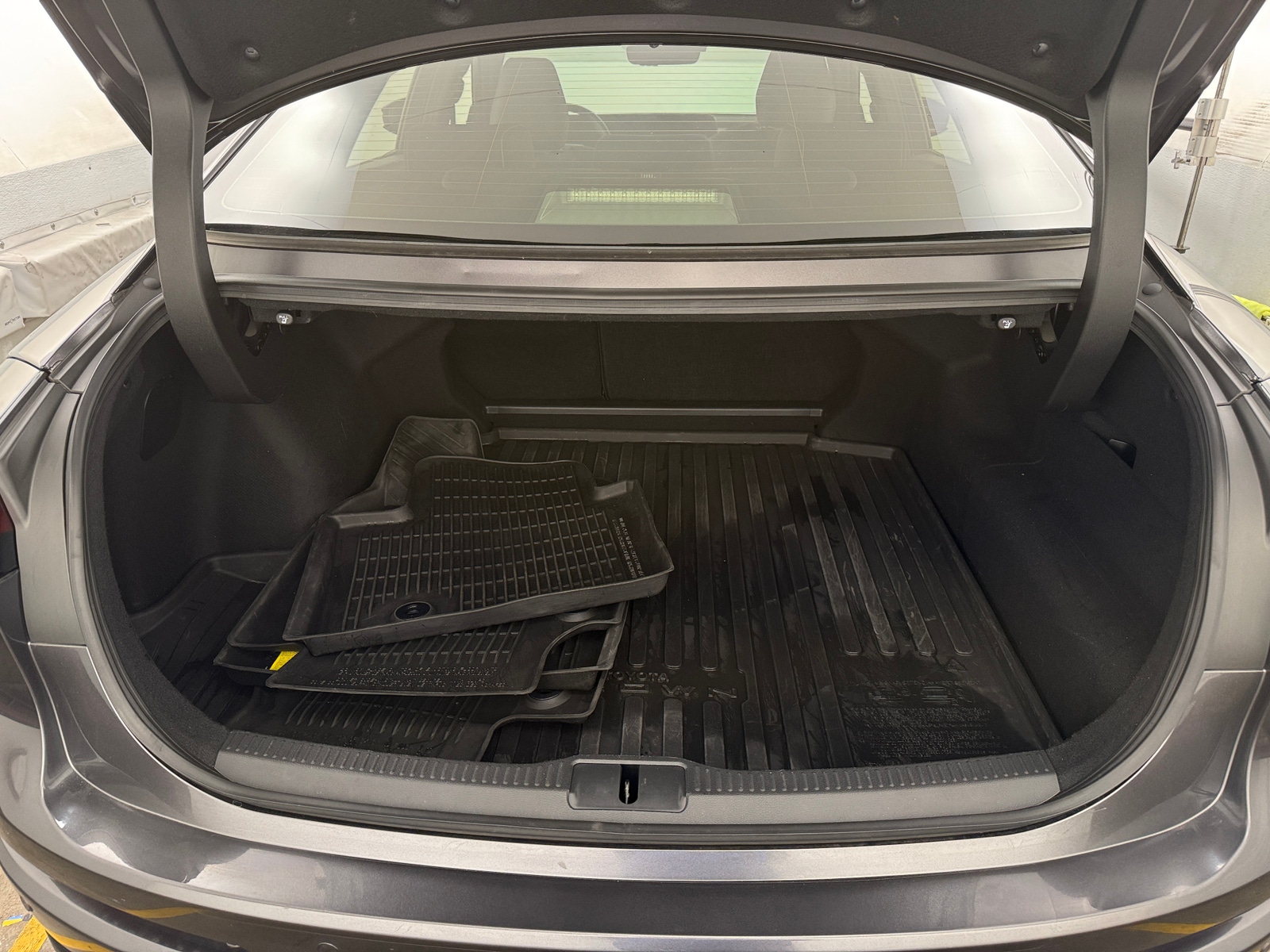 Thumbnail: 2023 Toyota Crown - 6