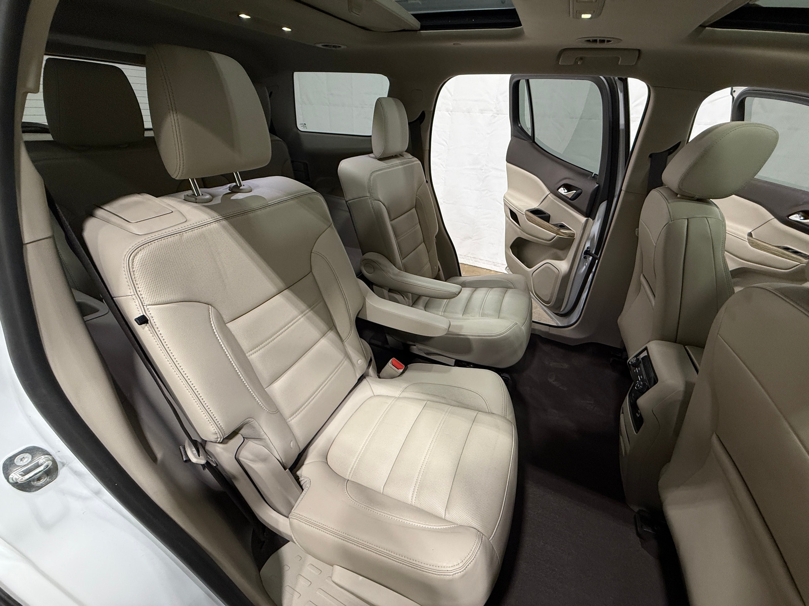 Thumbnail: 2018 GMC Acadia - 5