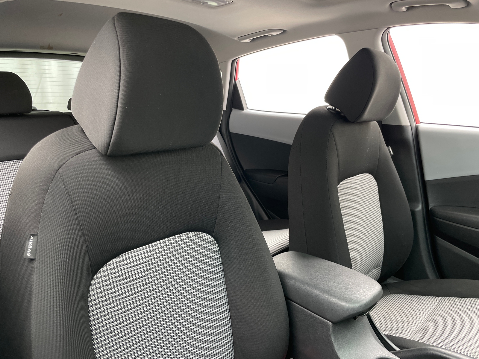 Thumbnail: 2019 Hyundai Kona - 2