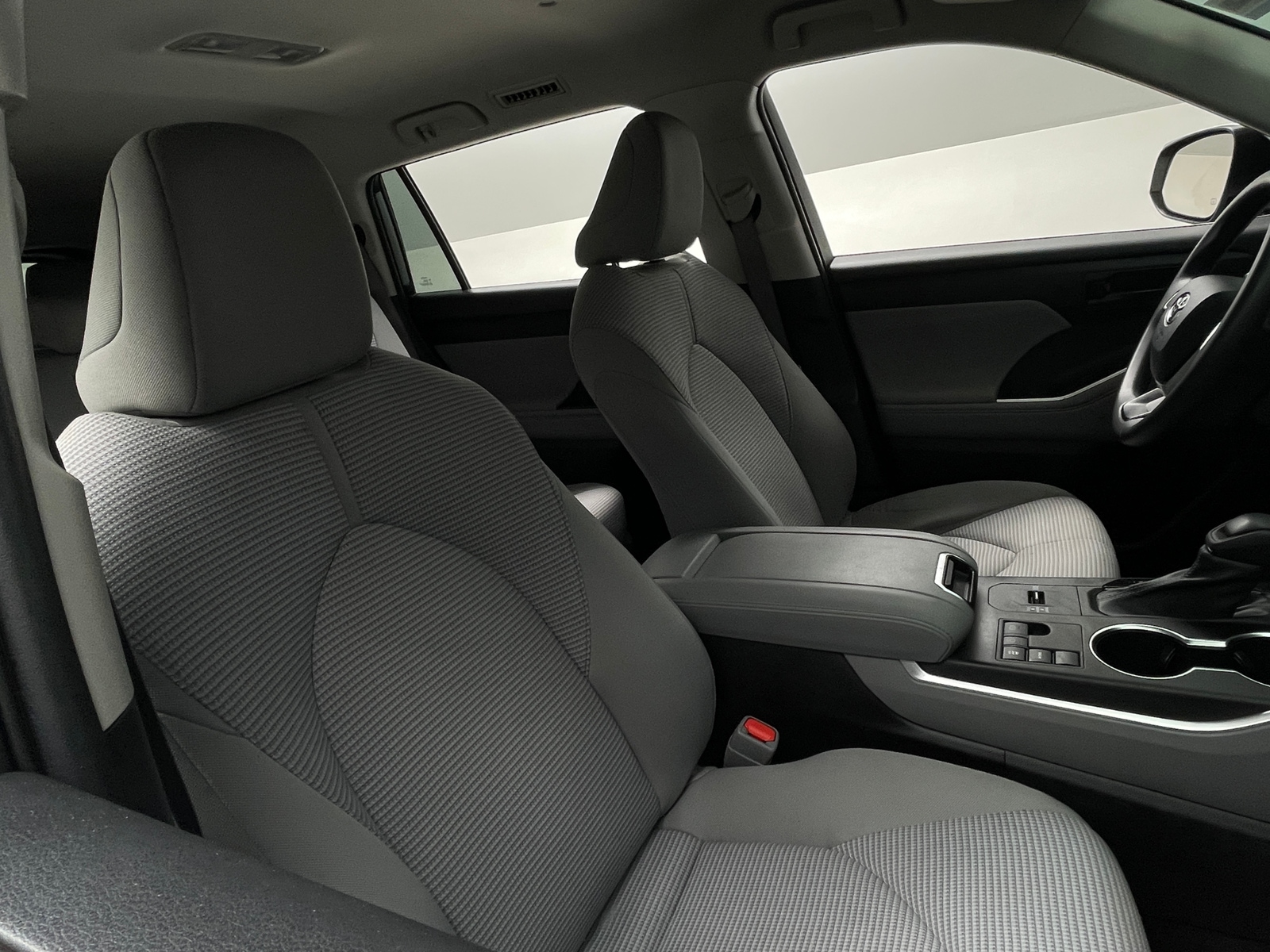 Thumbnail: 2023 Toyota Highlander - 2