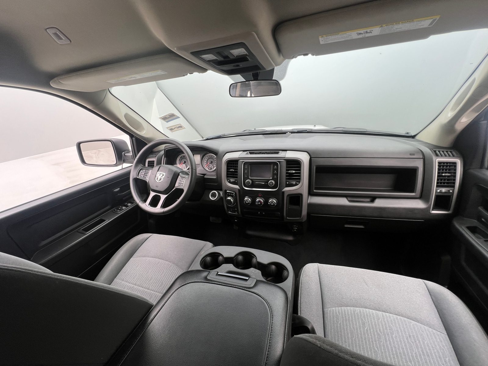 Thumbnail: 2024 RAM 1500 Classic - 3