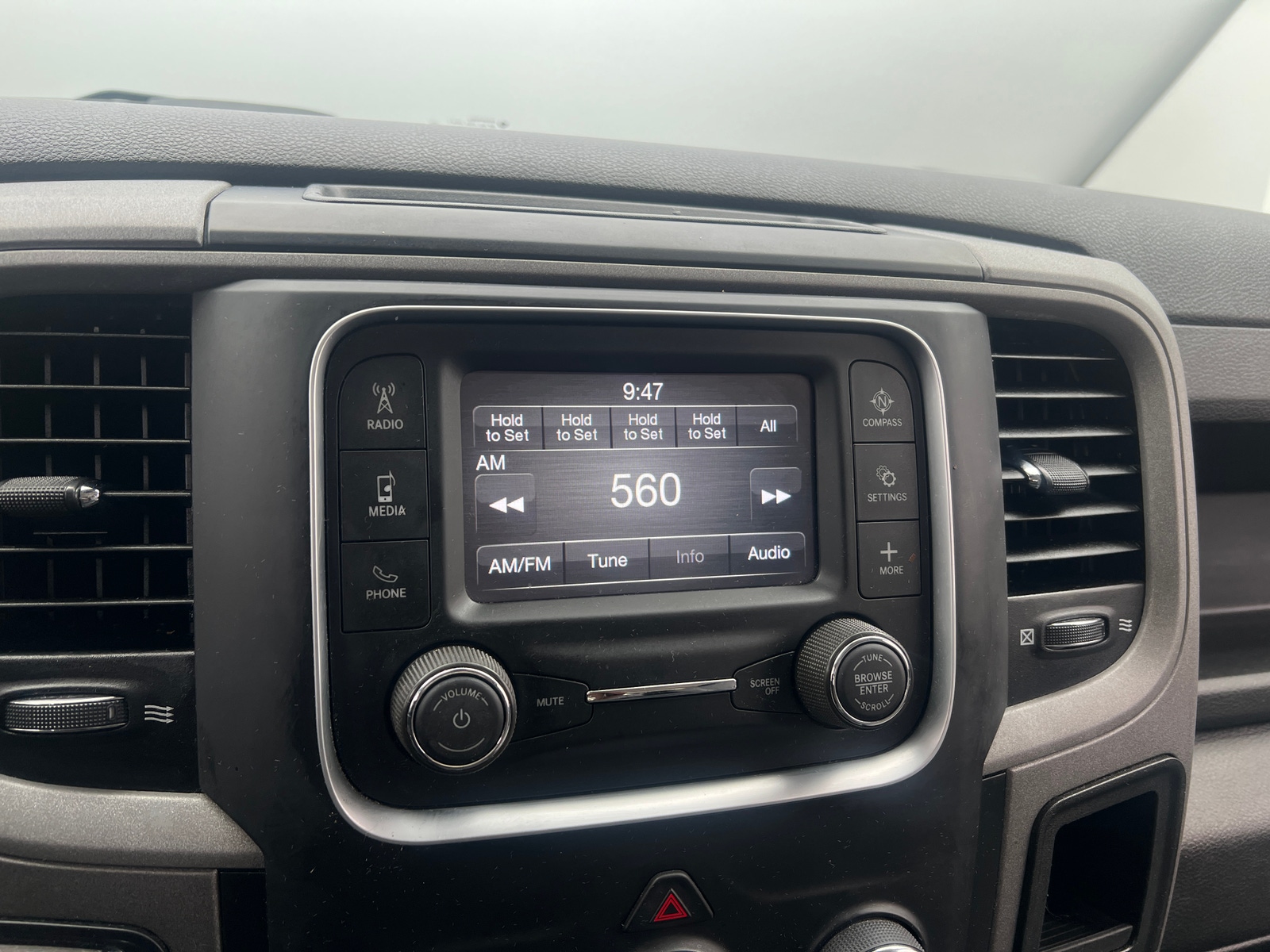 Thumbnail: 2024 RAM 1500 Classic - 4