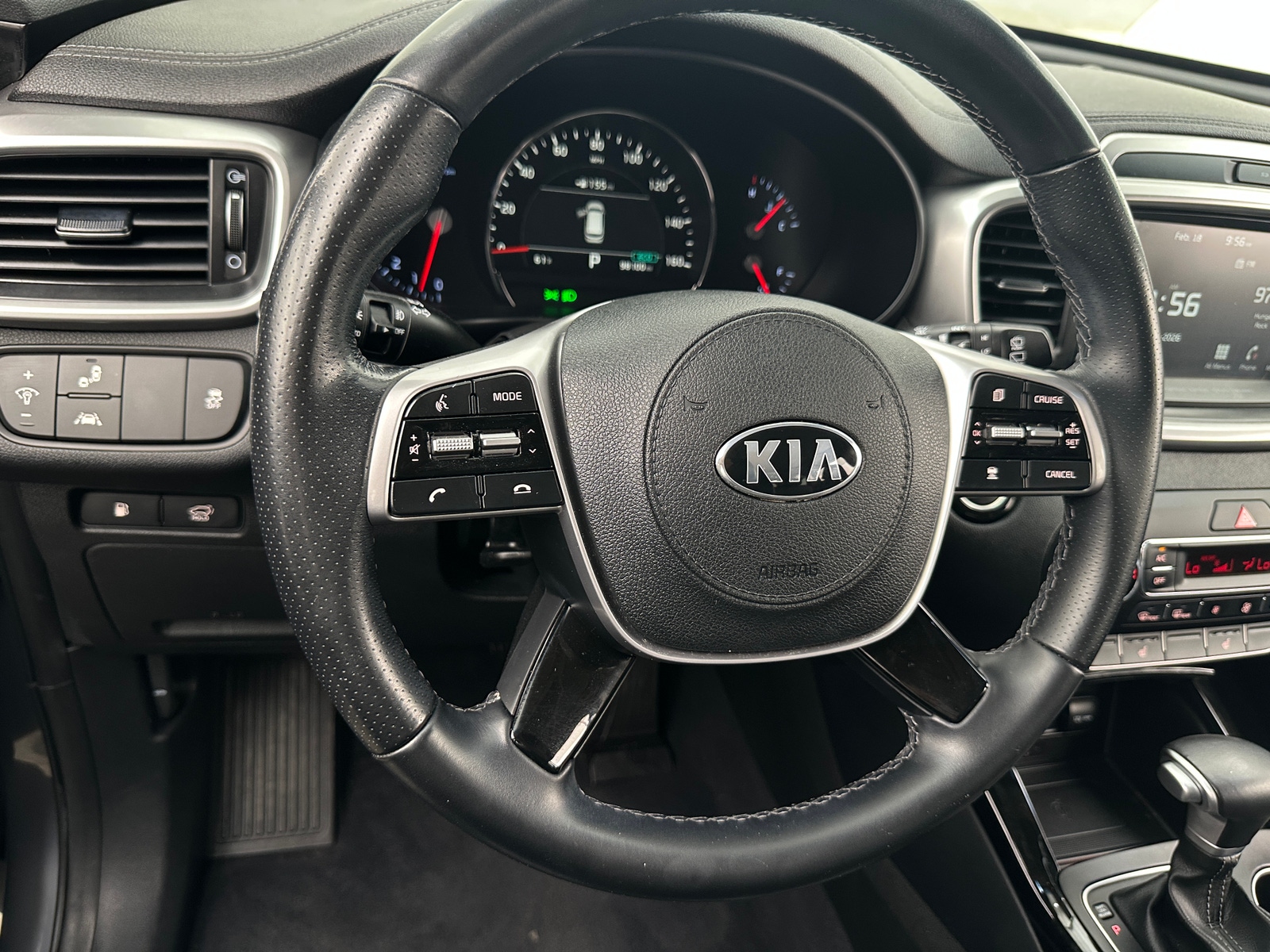 Thumbnail: 2020 Kia Sorento - 4