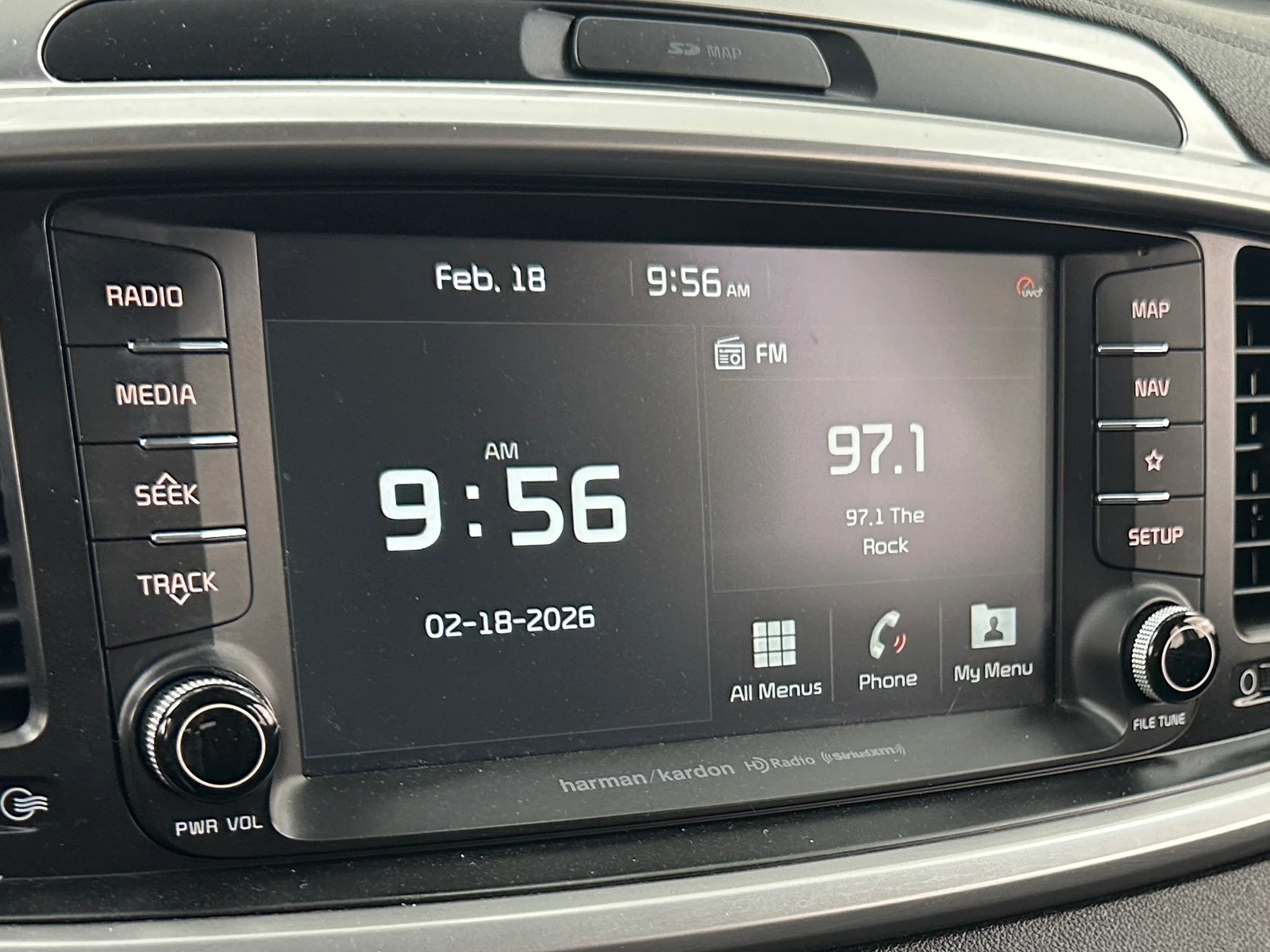 Thumbnail: 2020 Kia Sorento - 3