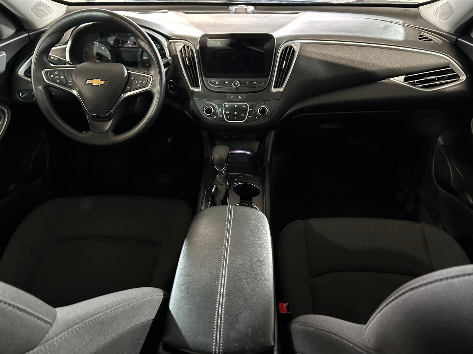 Thumbnail: 2024 Chevrolet Malibu - 3