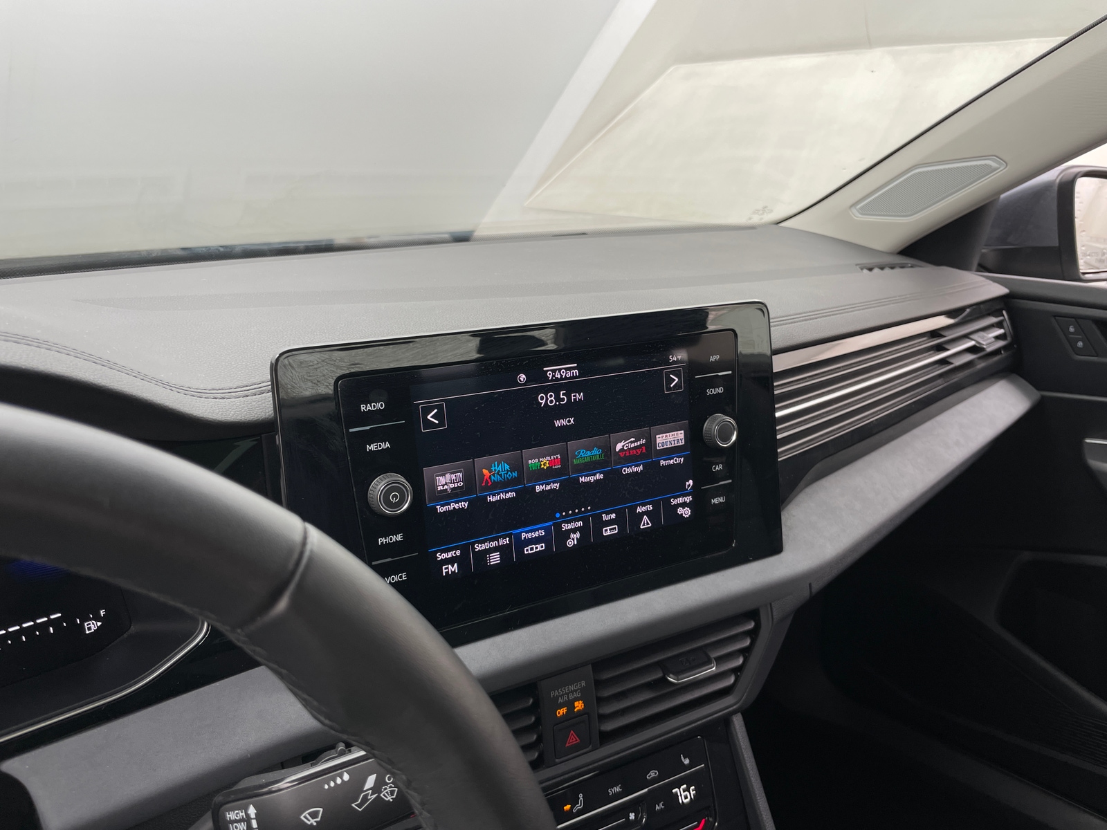 Thumbnail: 2025 Volkswagen Jetta - 3