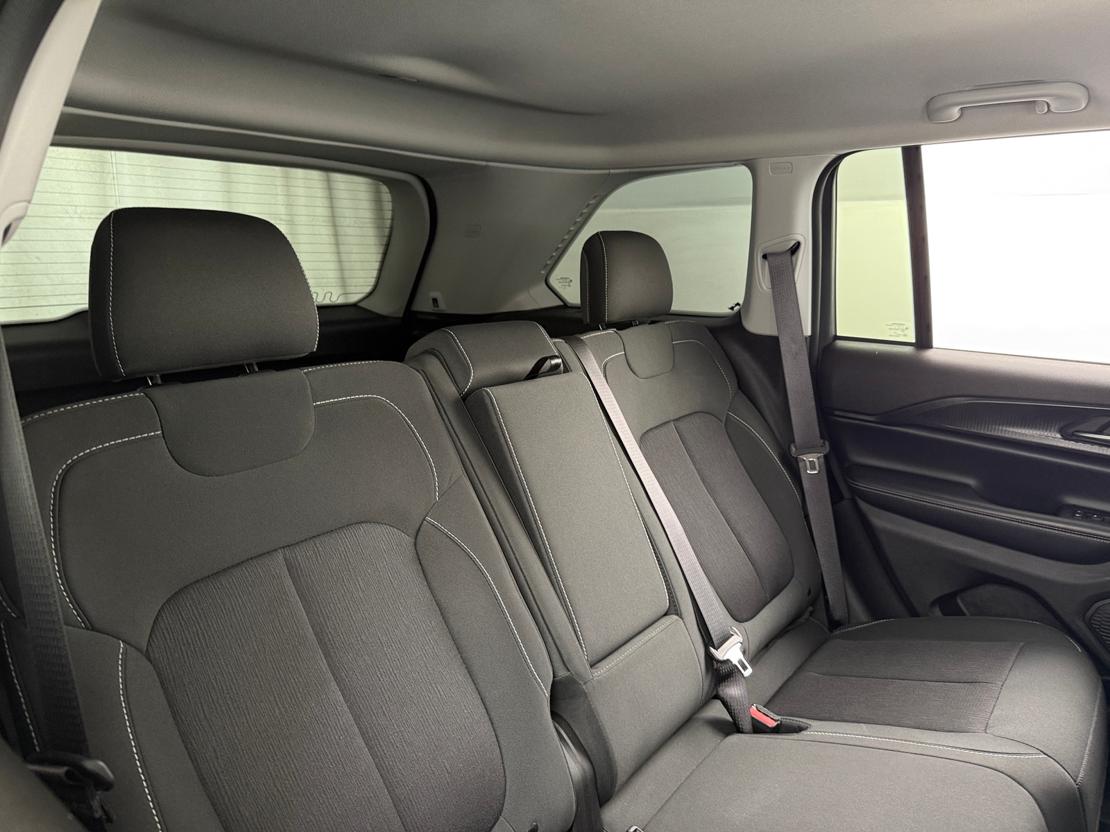 Thumbnail: 2023 Jeep Grand Cherokee - 6