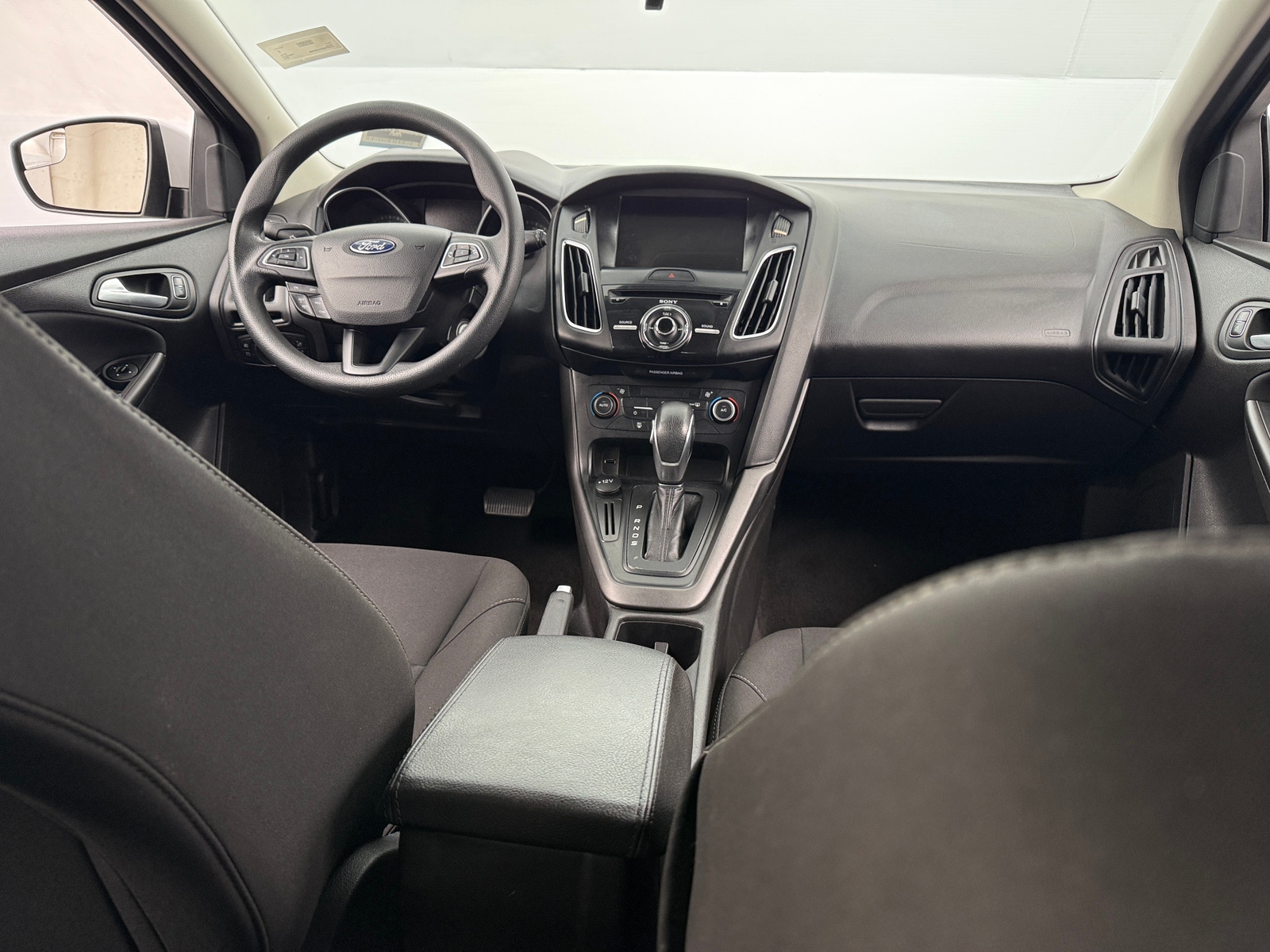 Thumbnail: 2018 Ford Focus - 3