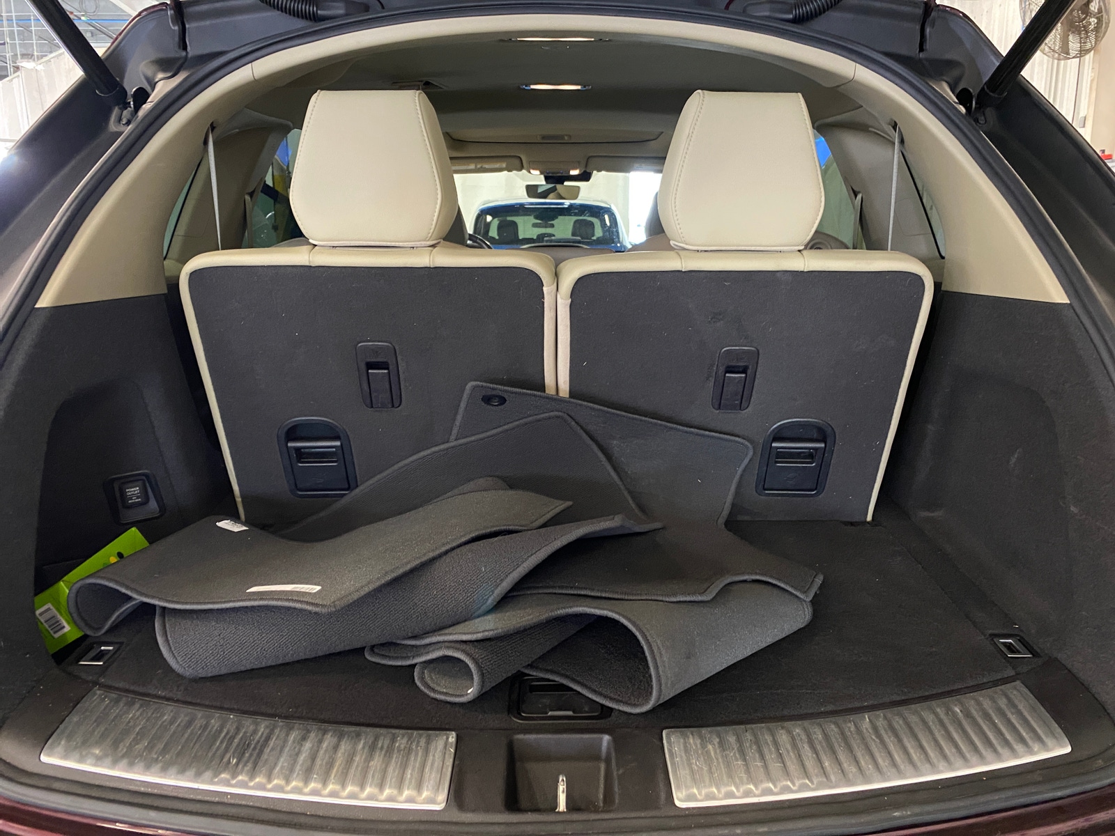 Thumbnail: 2017 Acura MDX - 7