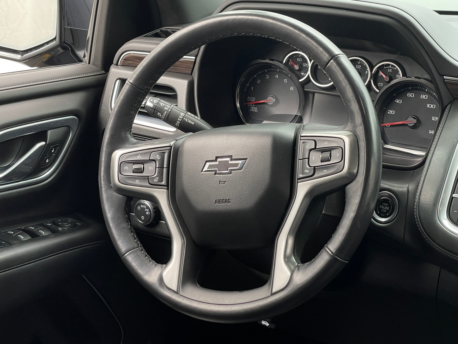 Thumbnail: 2021 Chevrolet Tahoe - 4