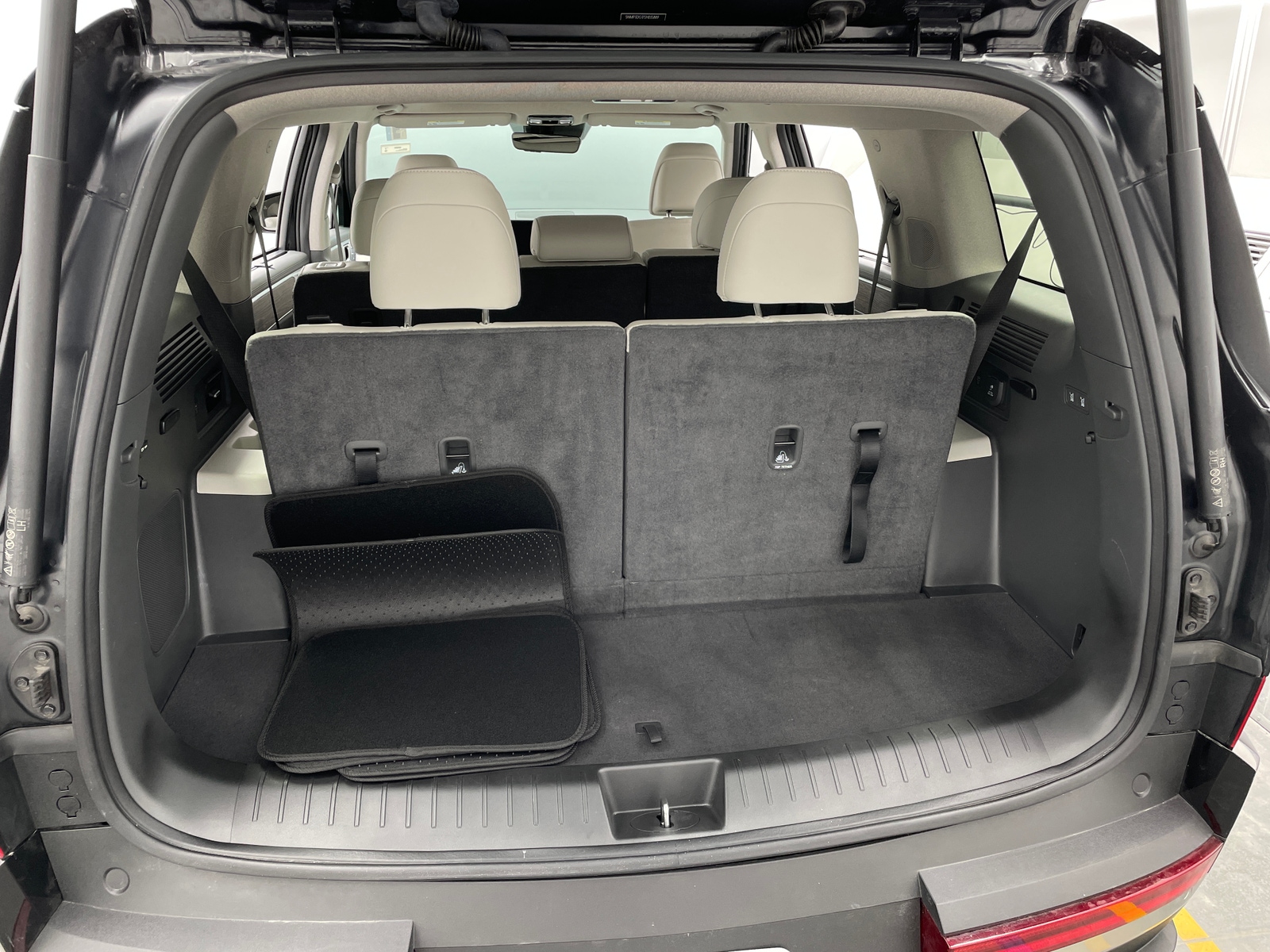 Thumbnail: 2025 Hyundai Santa Fe - 6