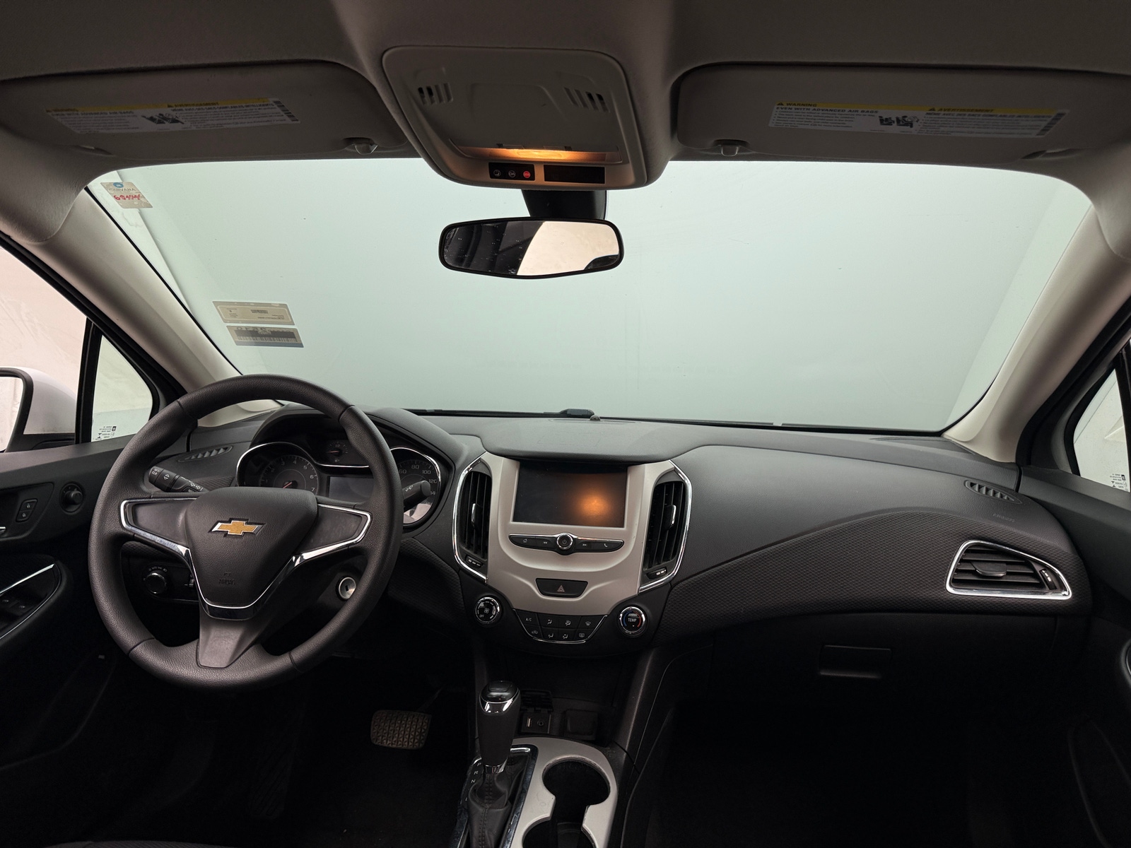 Thumbnail: 2017 Chevrolet Cruze - 3