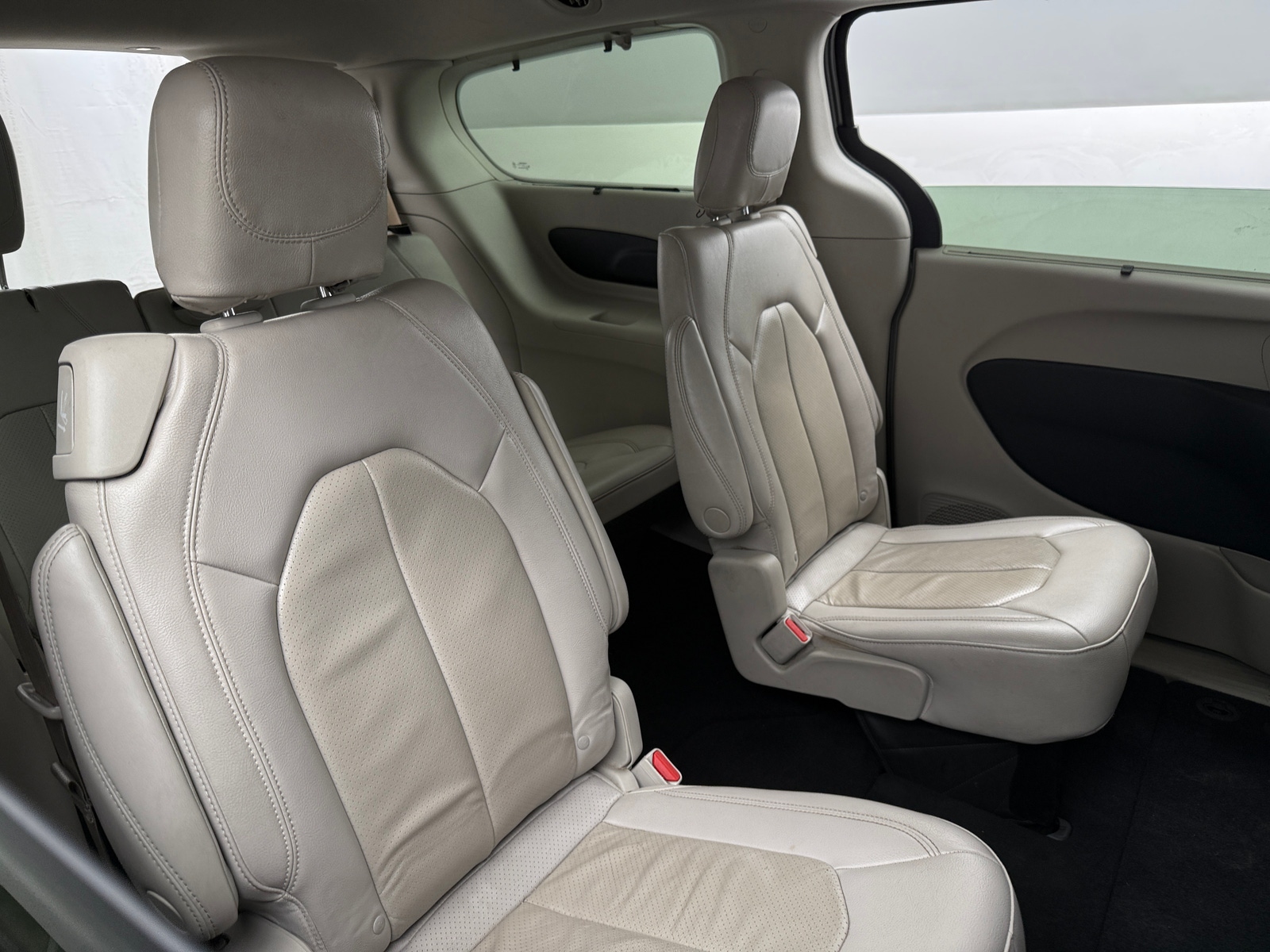 Thumbnail: 2021 Chrysler Pacifica - 5