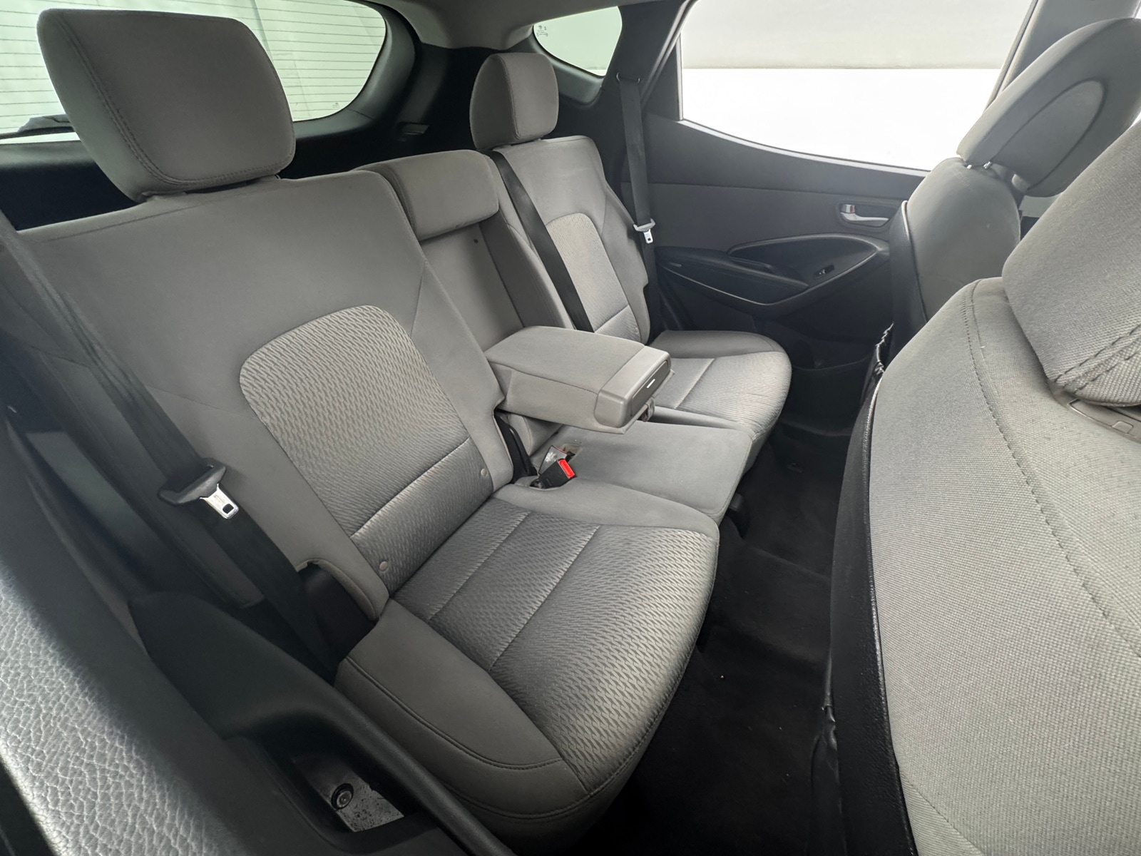 Thumbnail: 2017 Hyundai Santa Fe - 6