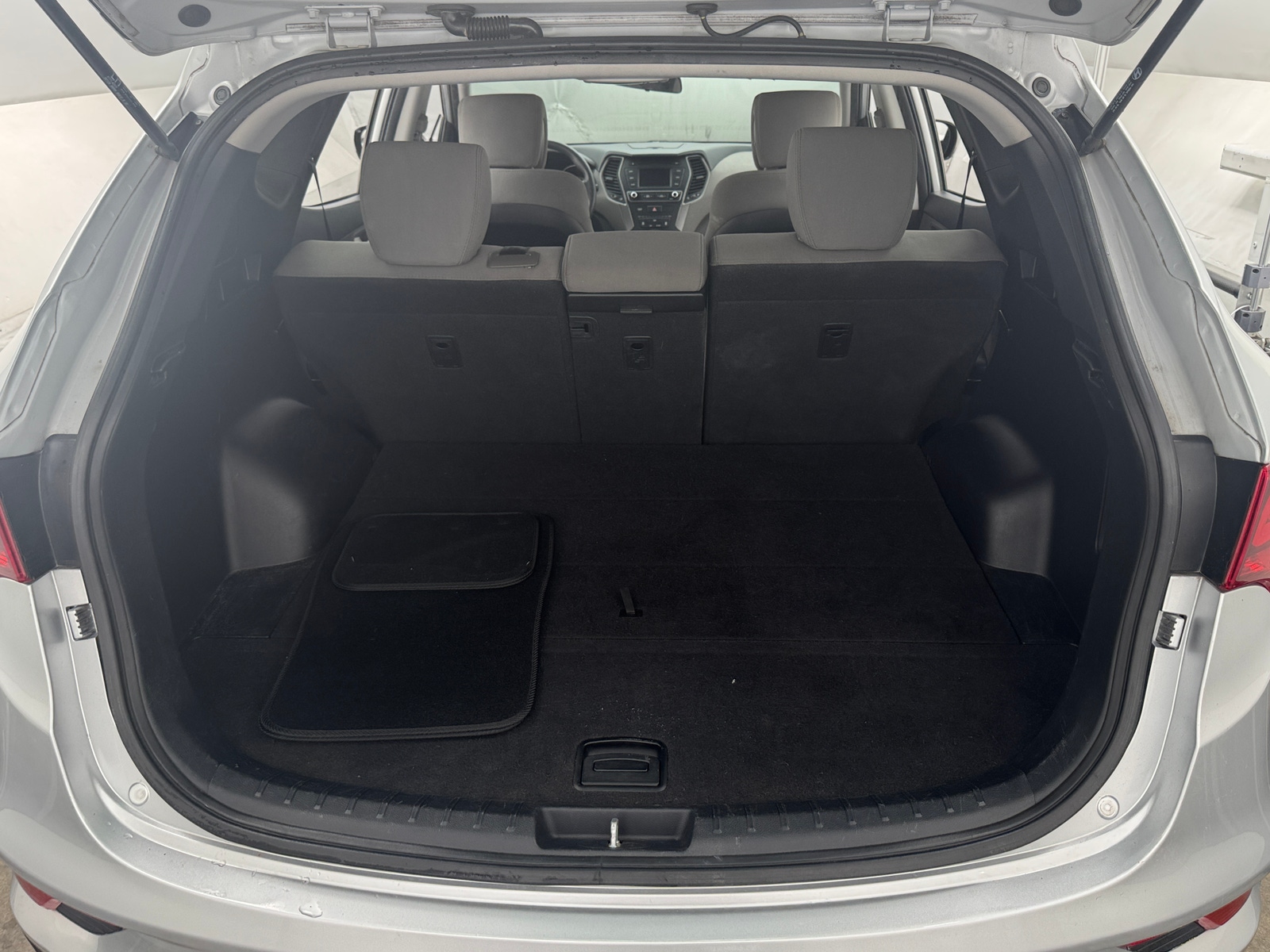 Thumbnail: 2017 Hyundai Santa Fe - 7