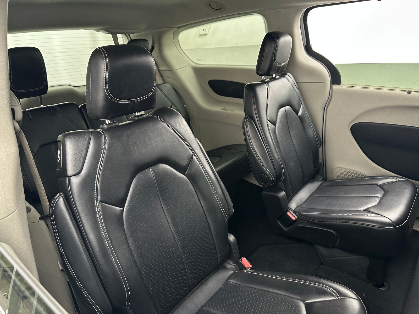 Thumbnail: 2024 Chrysler Pacifica - 5