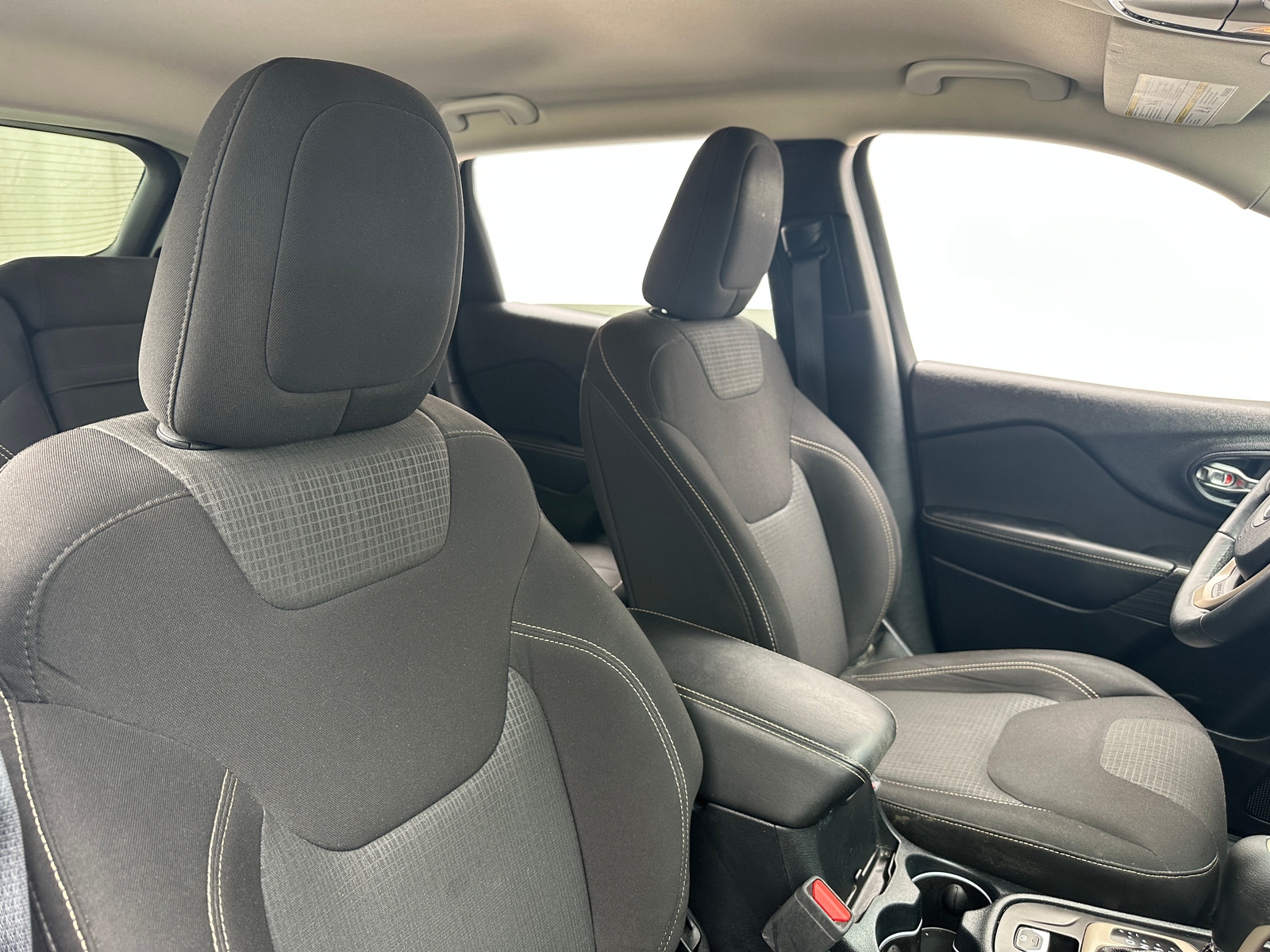 Thumbnail: 2016 Jeep Cherokee - 2