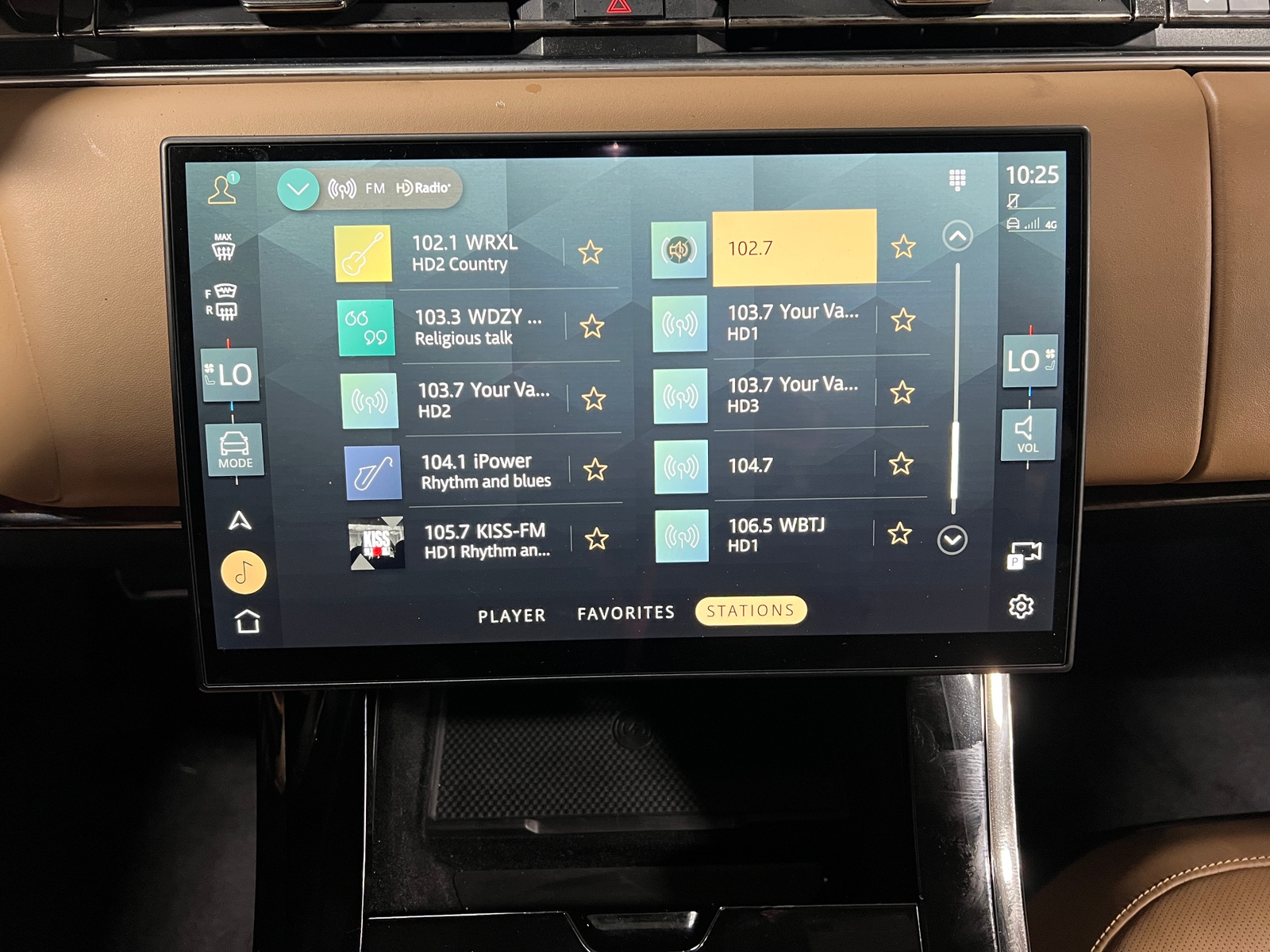 Thumbnail: 2024 Land Rover Range Rover Sport - 3