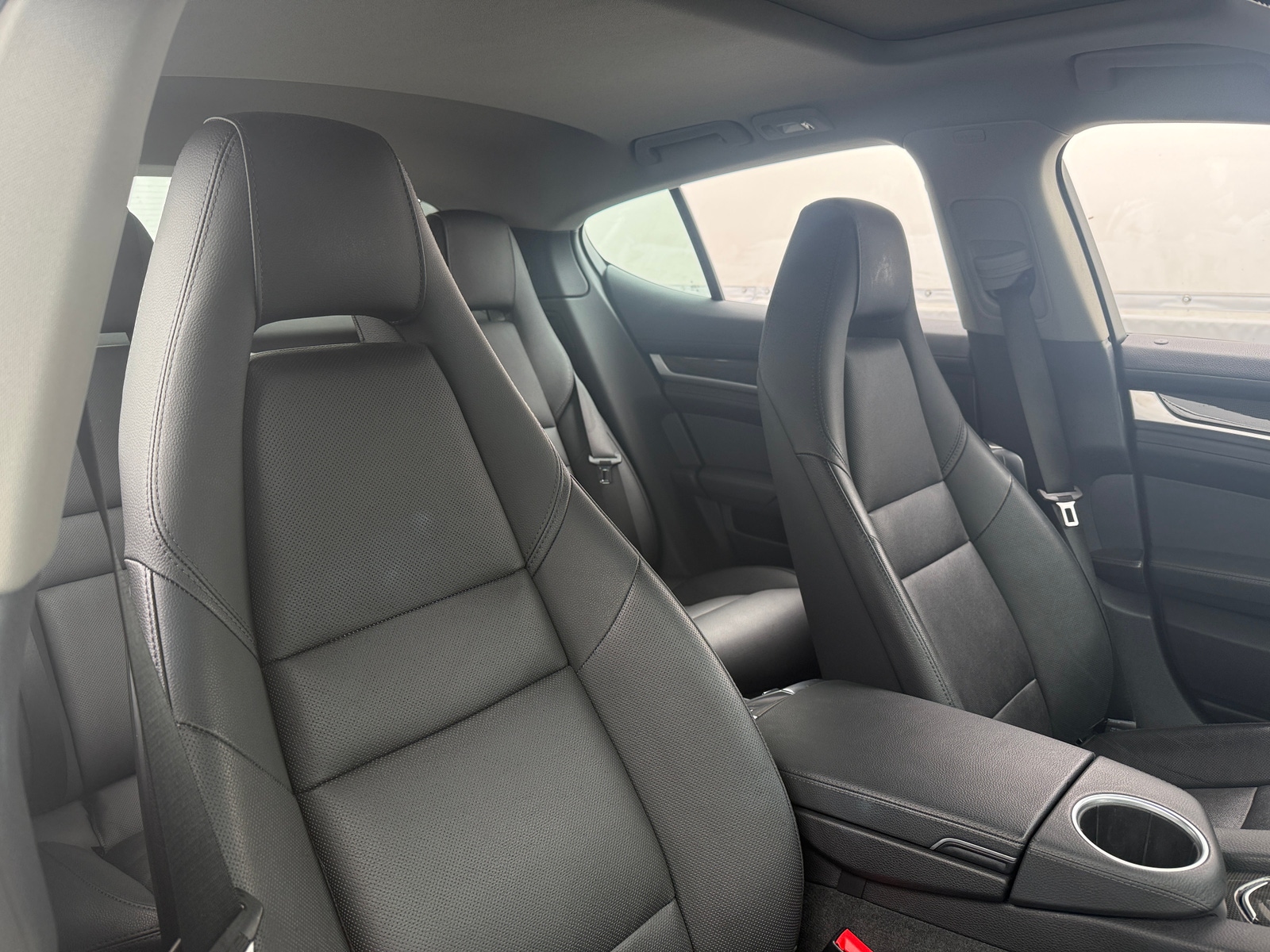 Thumbnail: 2015 Porsche Panamera - 2