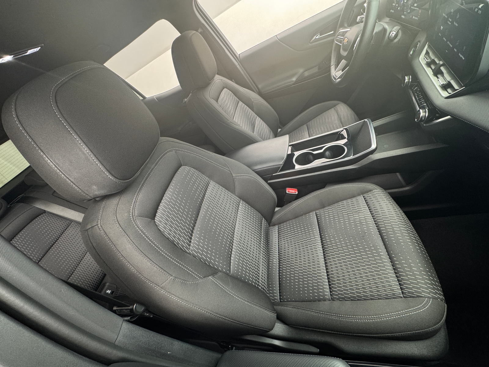 Thumbnail: 2025 Chevrolet Equinox - 2