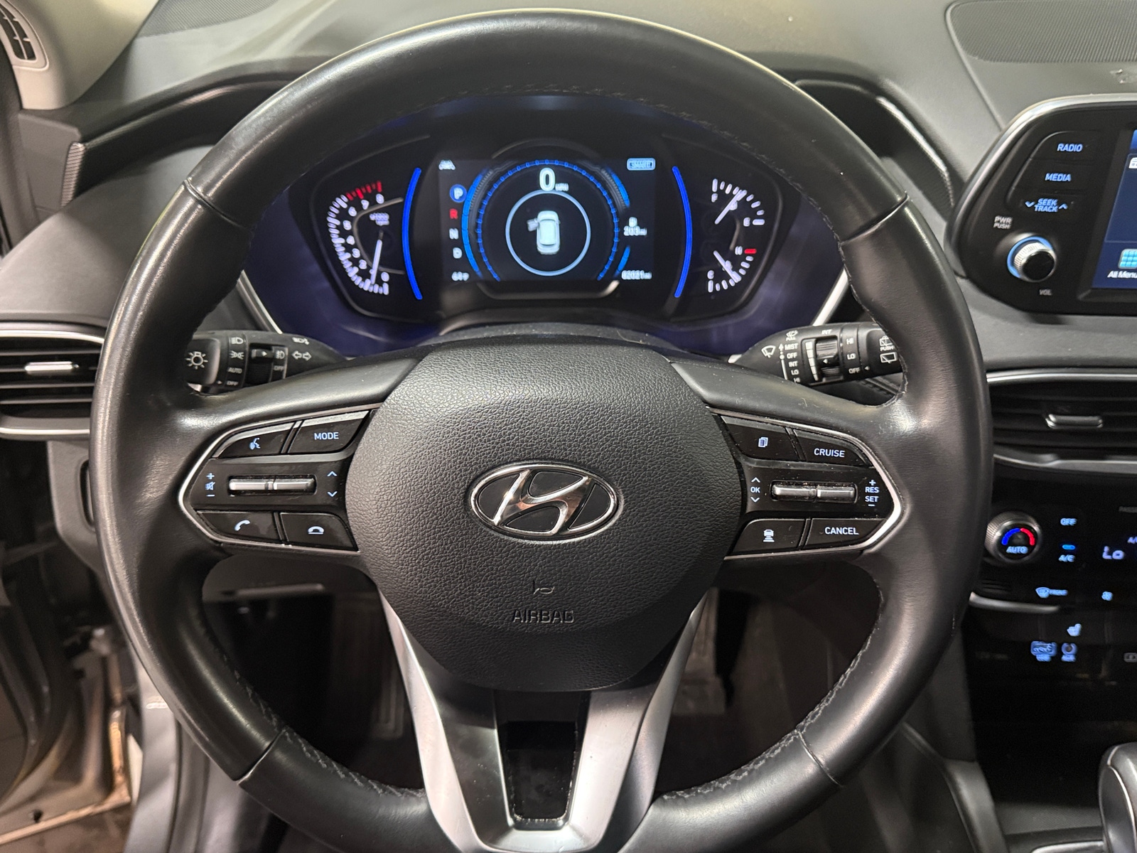 Thumbnail: 2019 Hyundai Santa Fe - 5