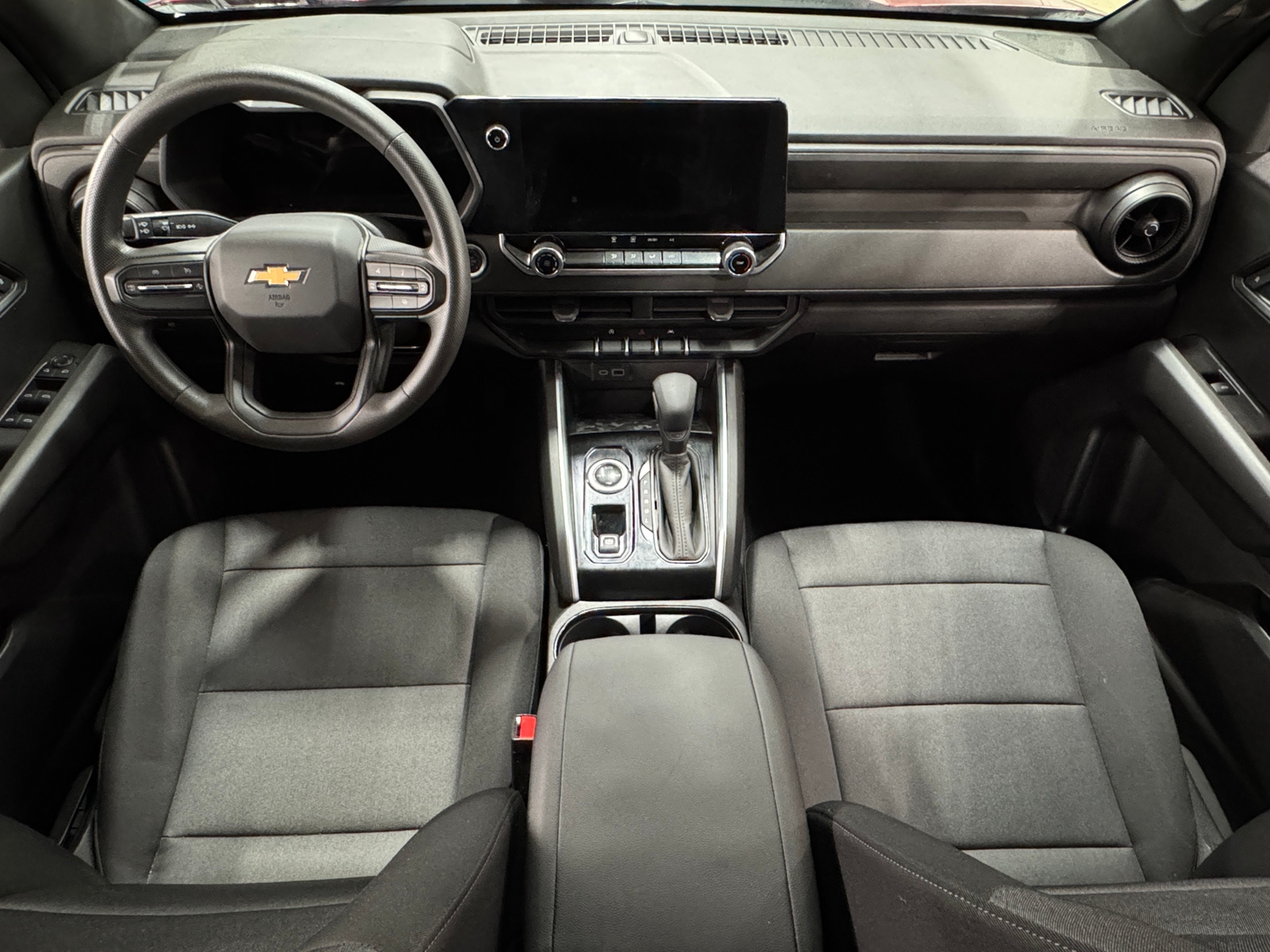 Thumbnail: 2025 Chevrolet Colorado - 3