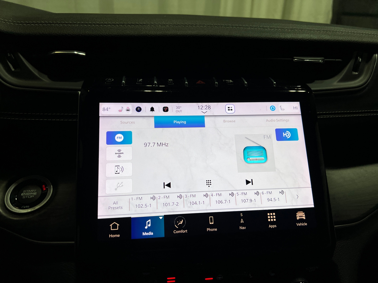 Thumbnail: 2023 Jeep Grand Cherokee L - 3