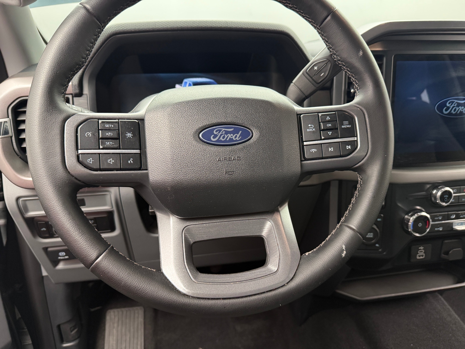 Thumbnail: 2025 Ford Econoline - 5