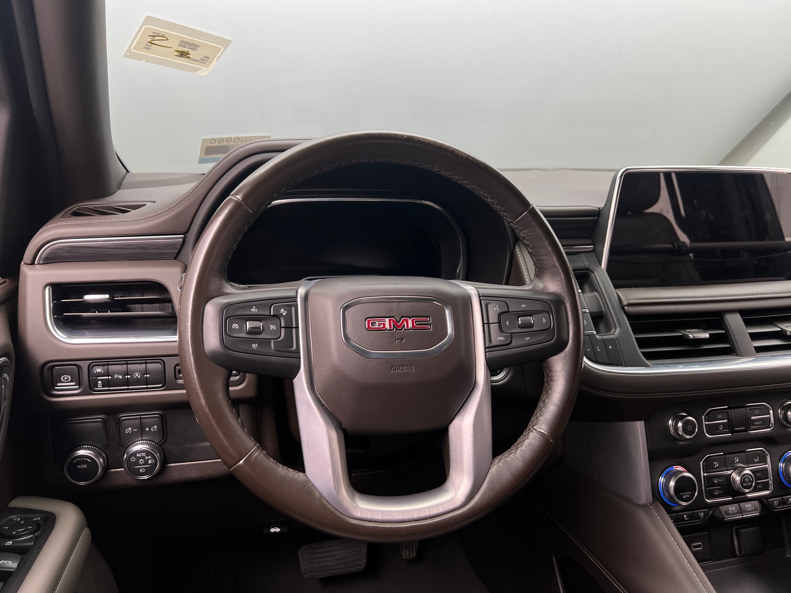 Thumbnail: 2023 GMC Yukon - 4