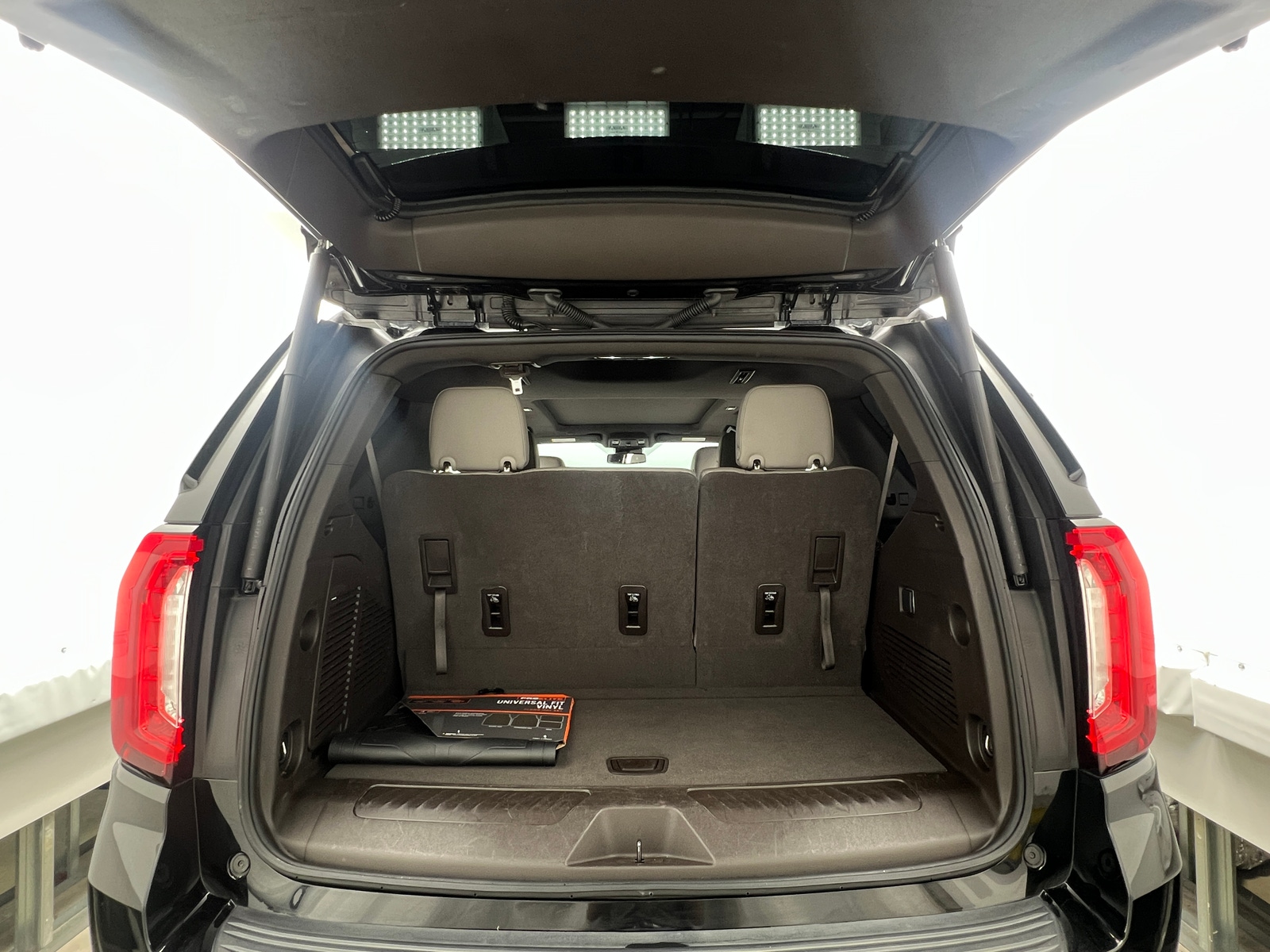 Thumbnail: 2023 GMC Yukon - 6