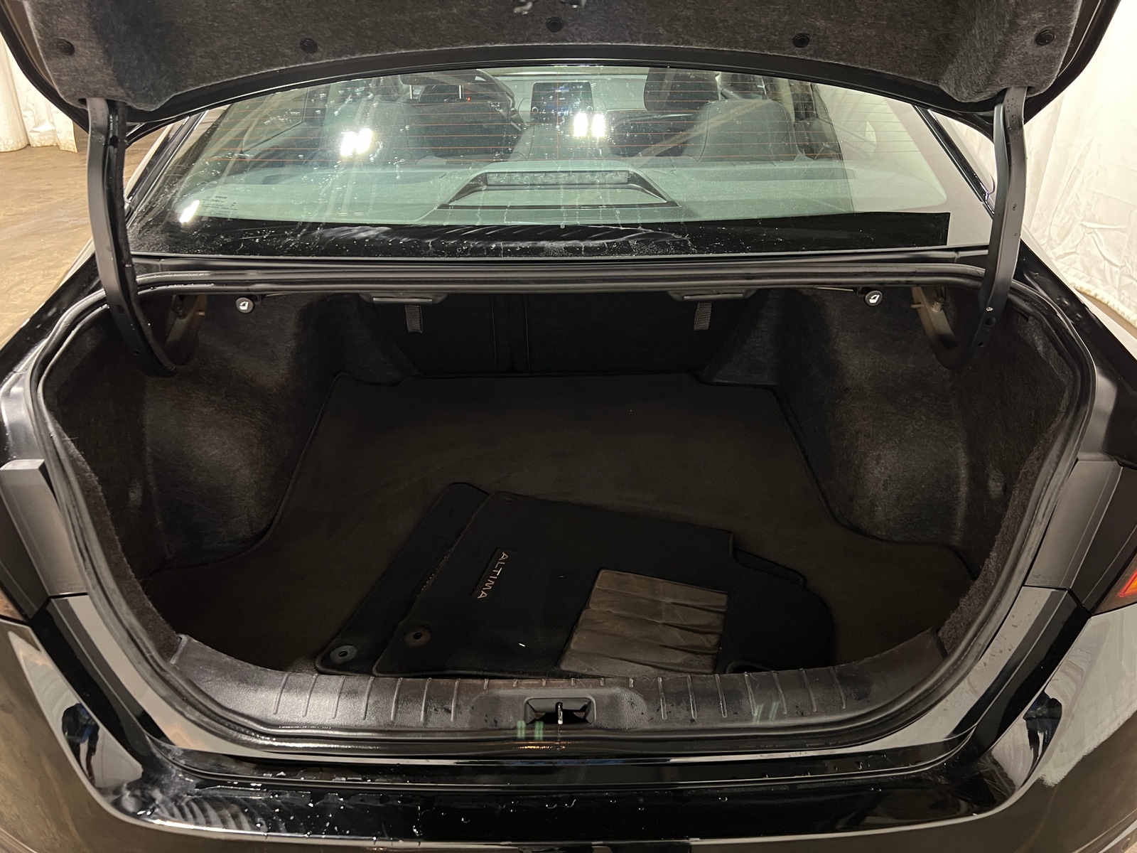 Thumbnail: 2025 Nissan Altima - 7