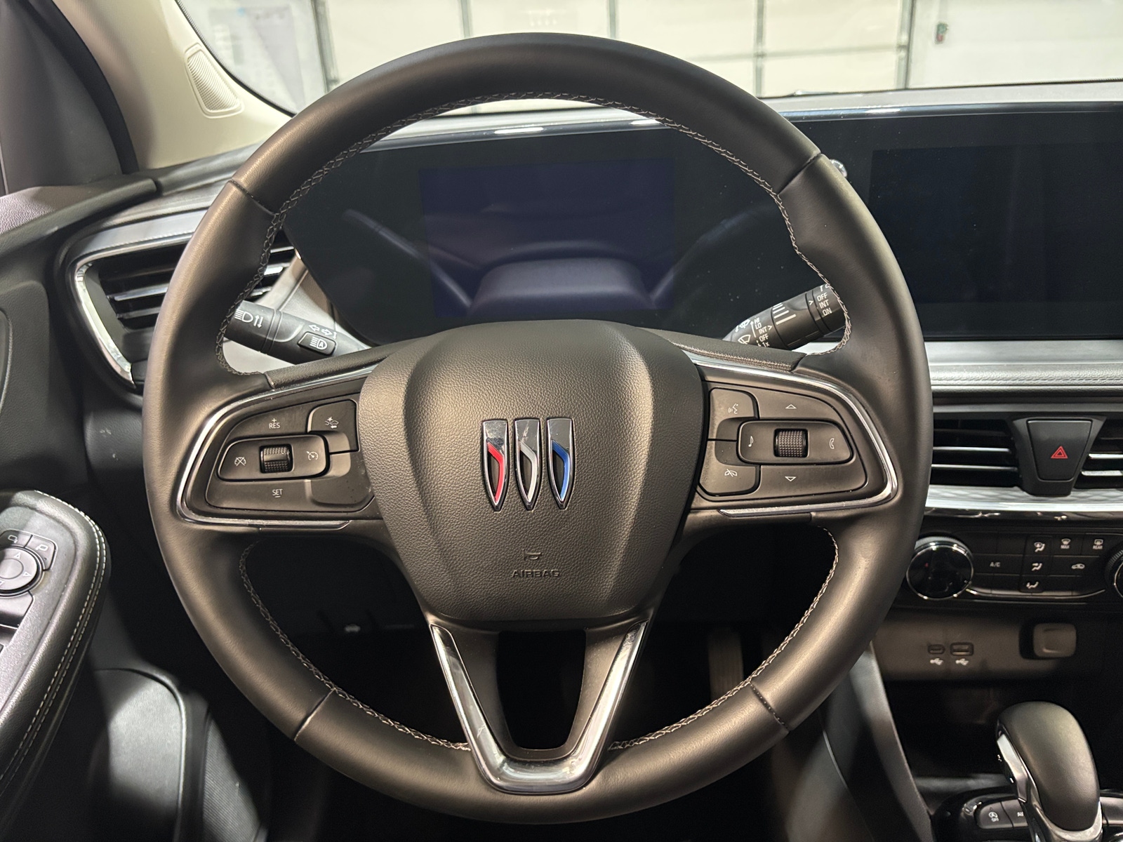 Thumbnail: 2025 Buick Encore GX - 4