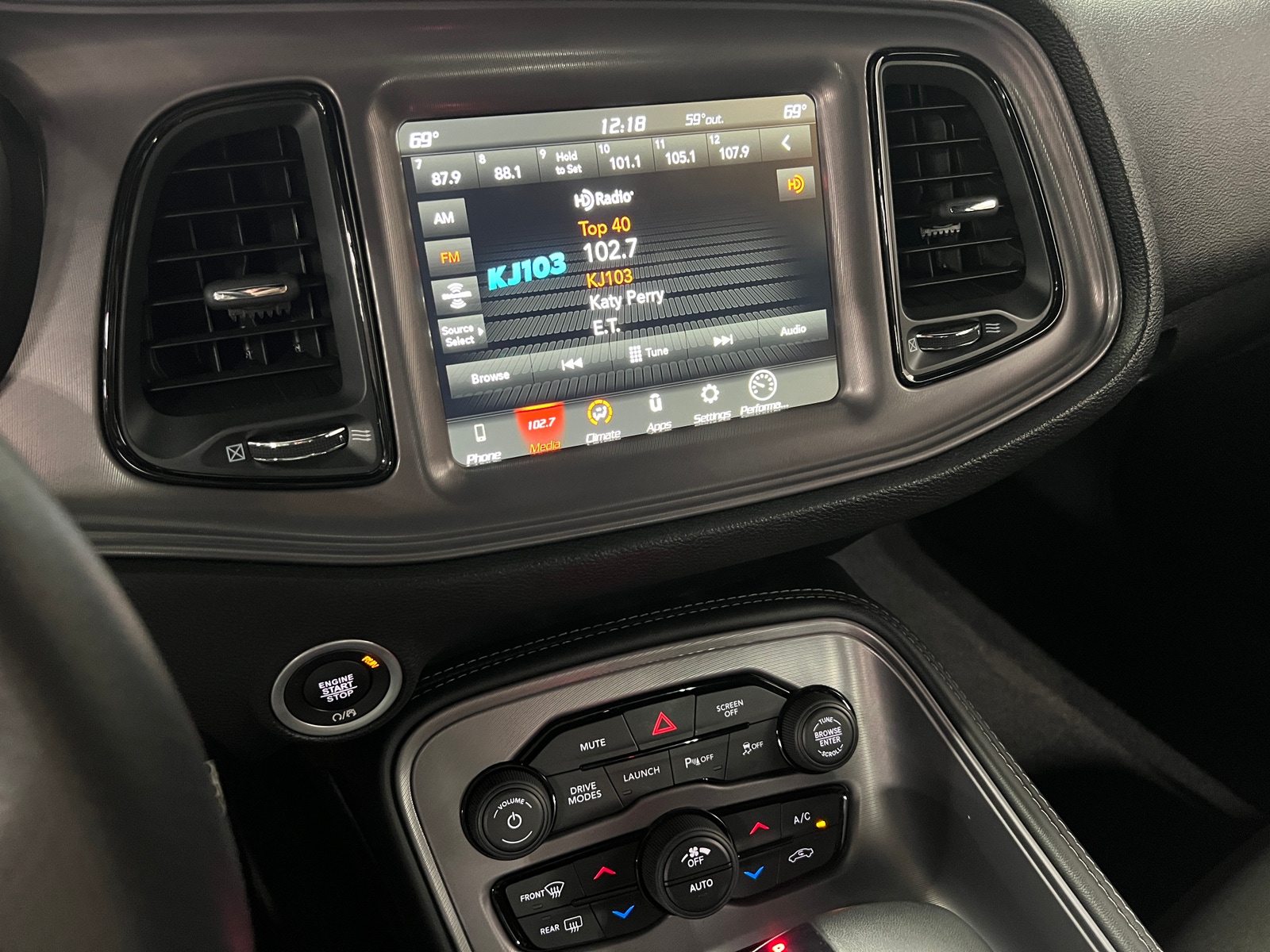 Thumbnail: 2023 Dodge Challenger - 3