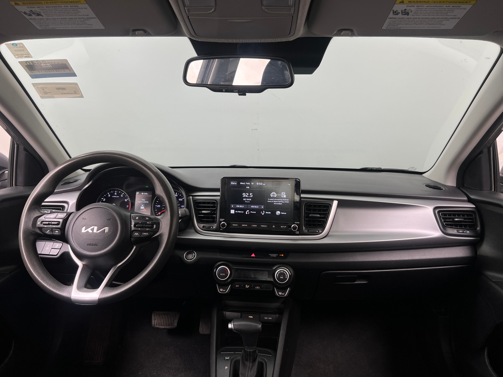 Thumbnail: 2022 Kia Rio - 3