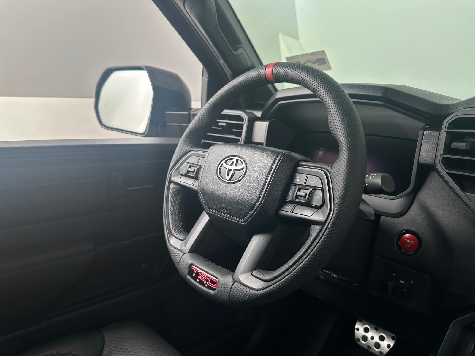 Thumbnail: 2025 Toyota Sequoia - 4