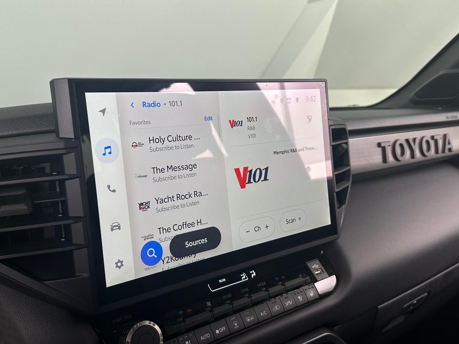 Thumbnail: 2025 Toyota Sequoia - 3